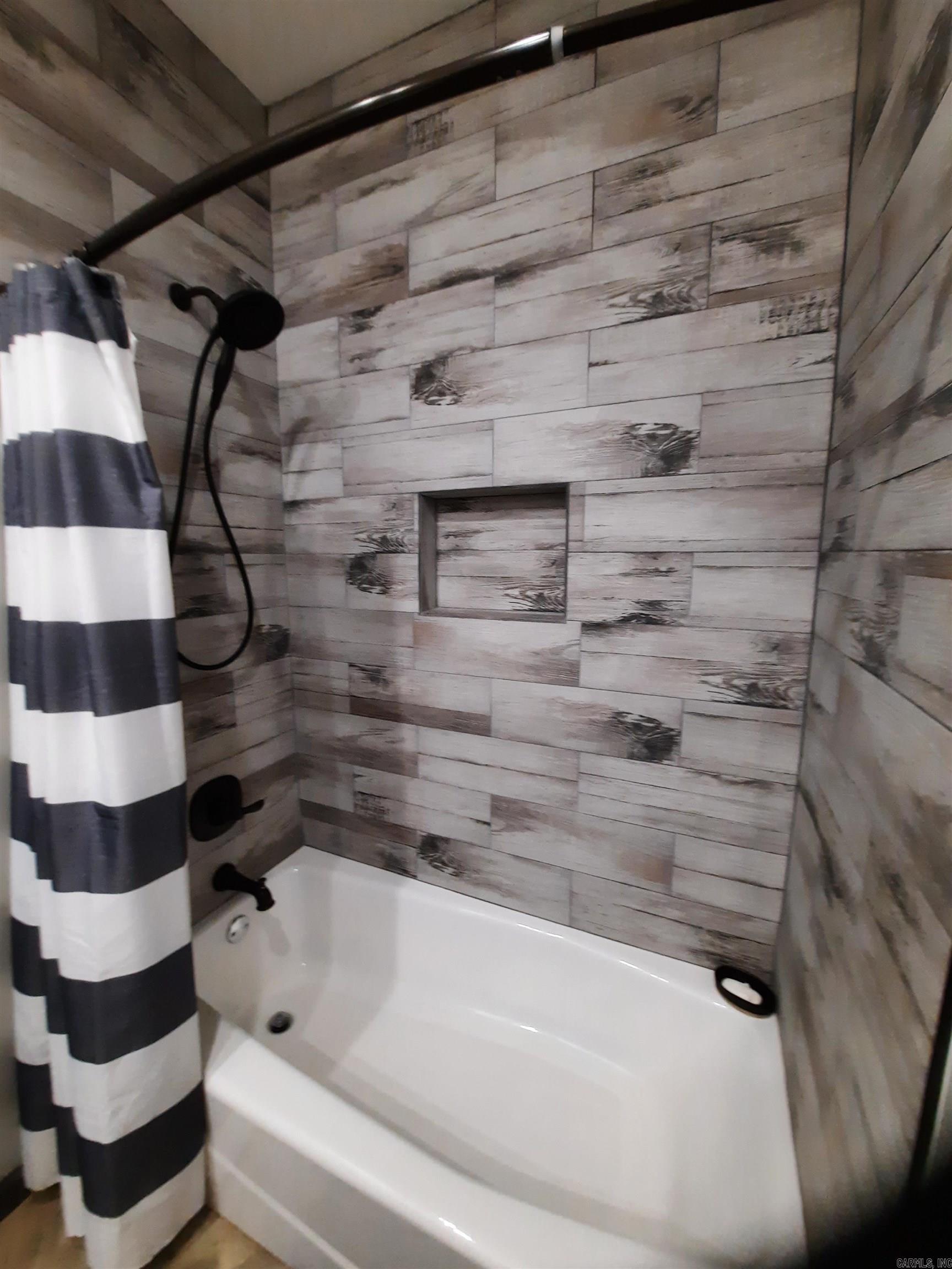 Hopper - Residential