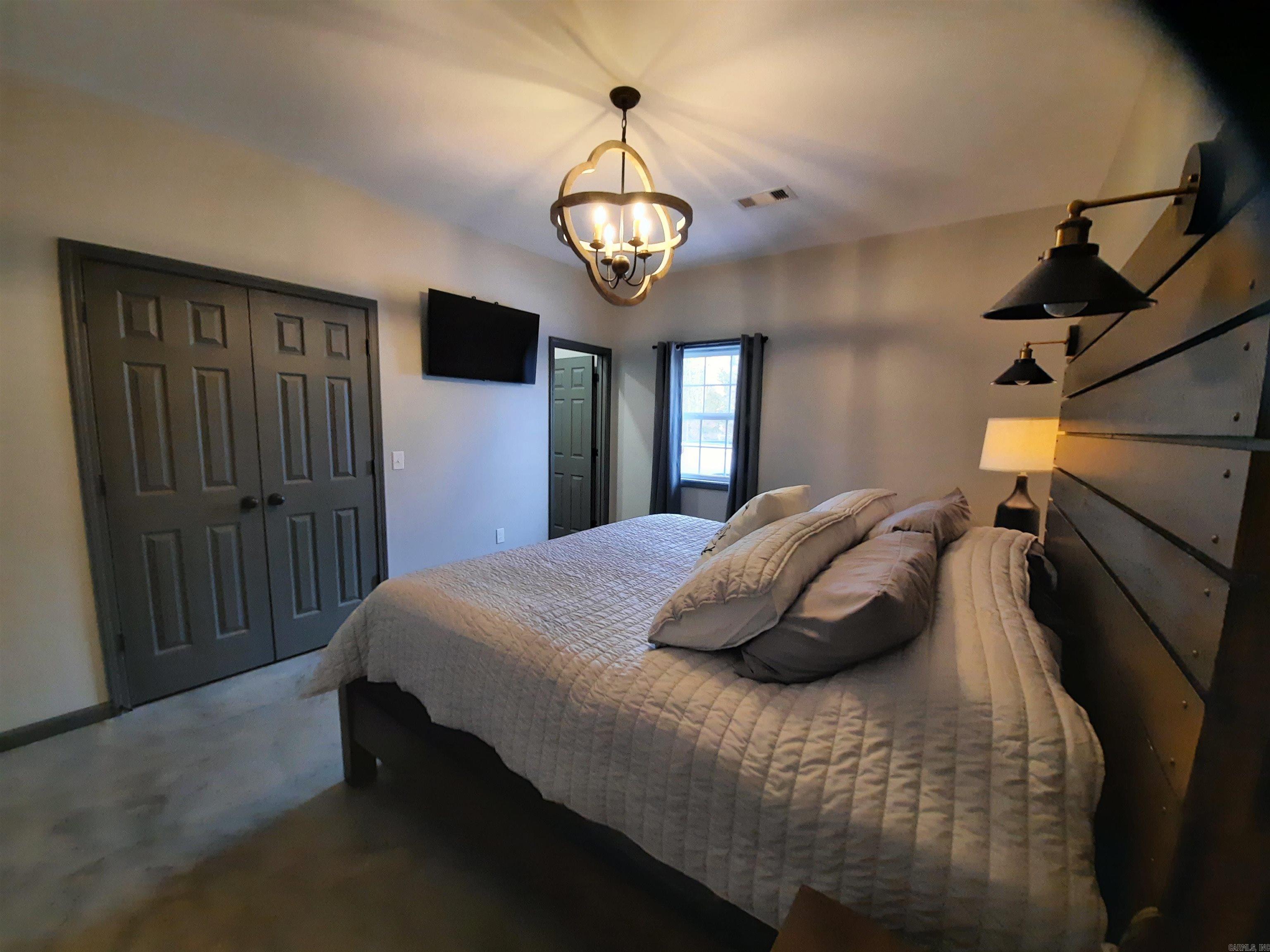 Hopper - Residential