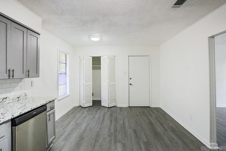 Sky Way - Residential