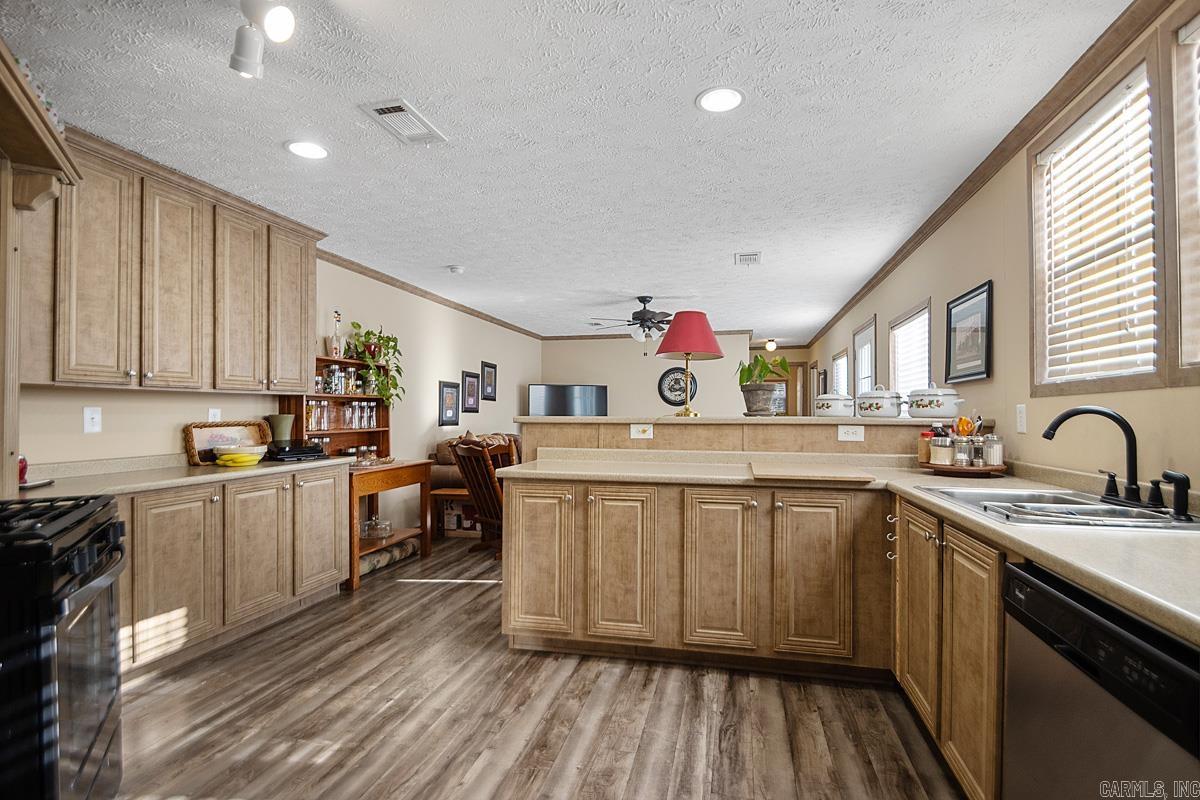 CHEROKEE VALLEY ES - Residential