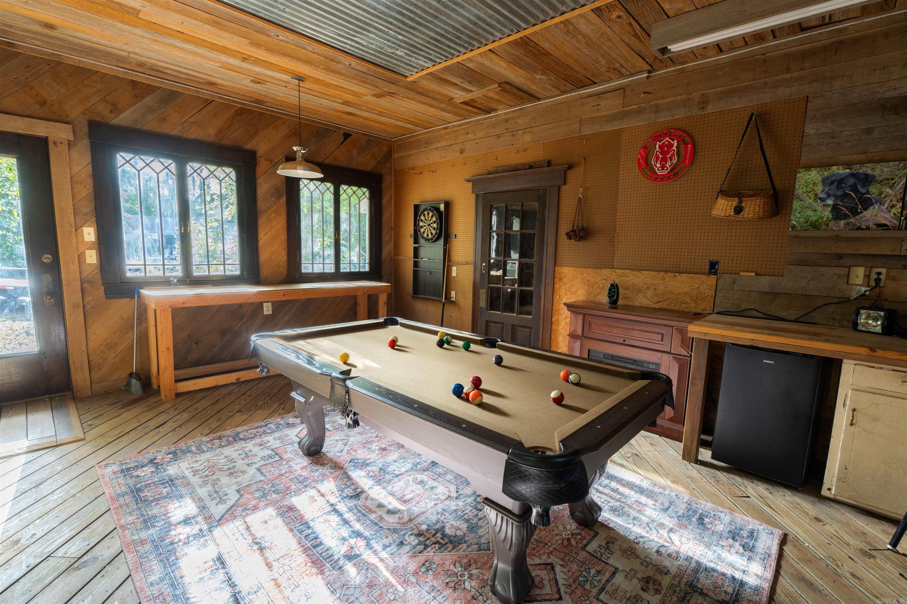 Town & Country - Residential