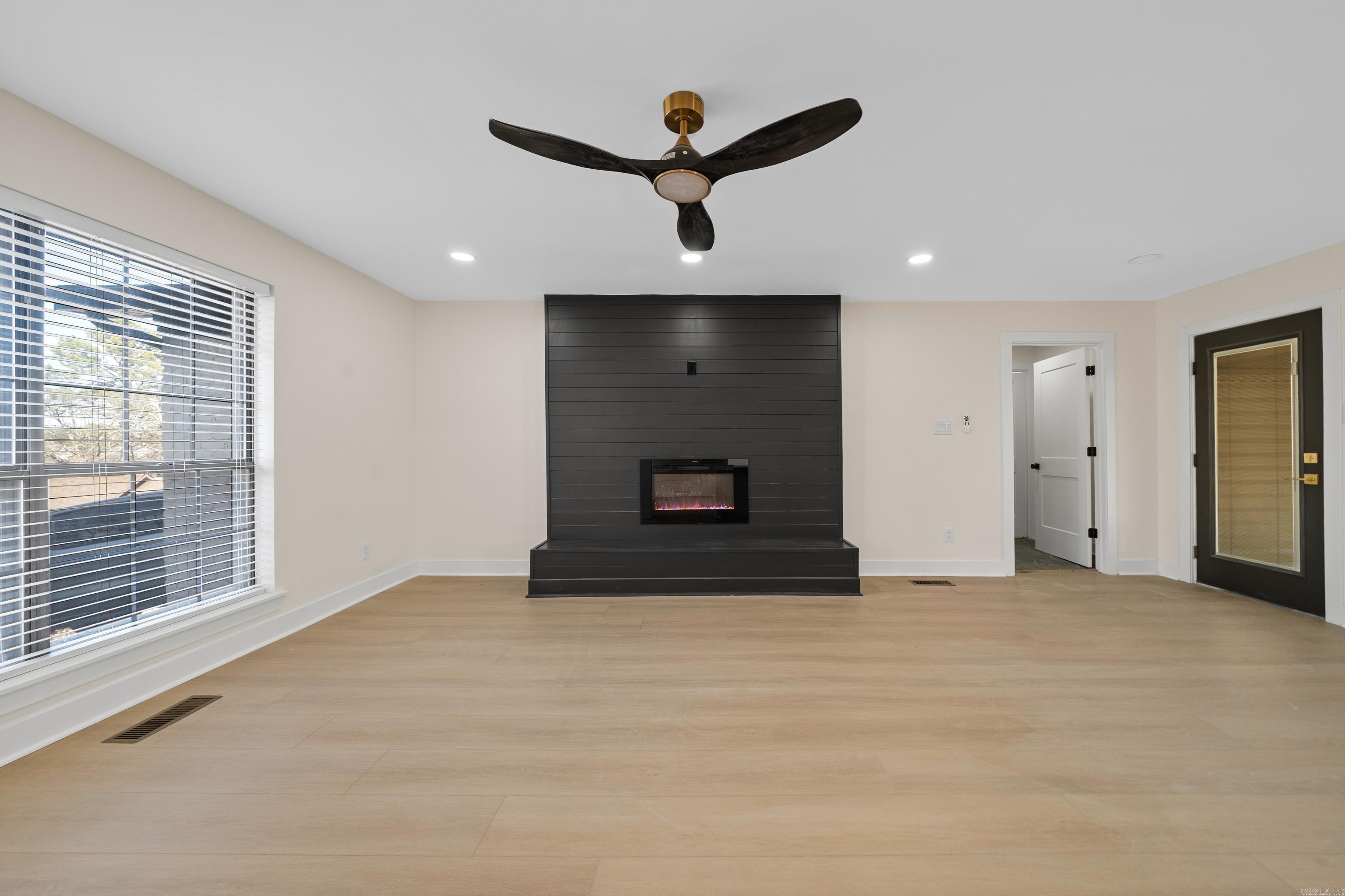 MARLOWE MANOR - Residential