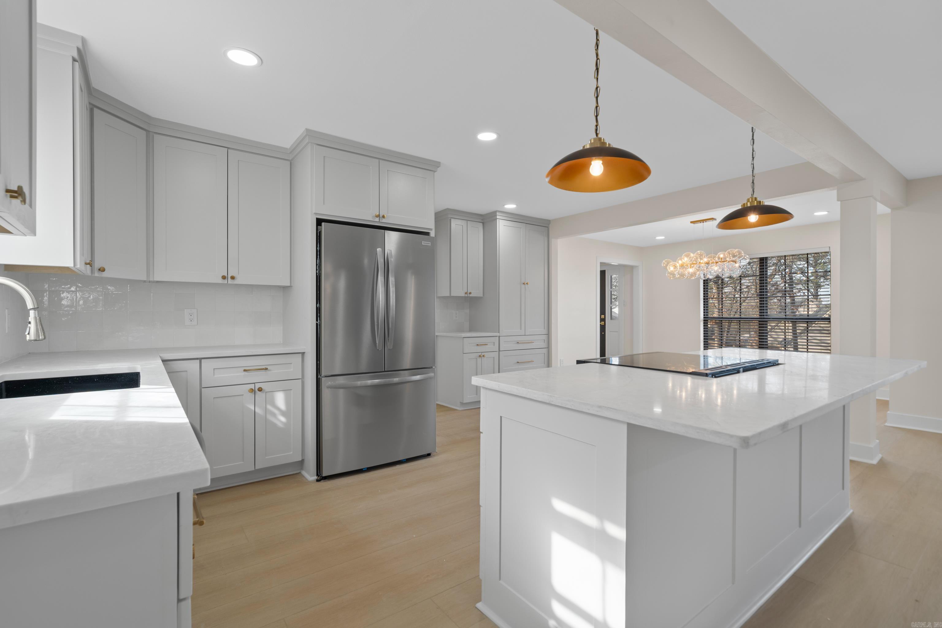 MARLOWE MANOR - Residential