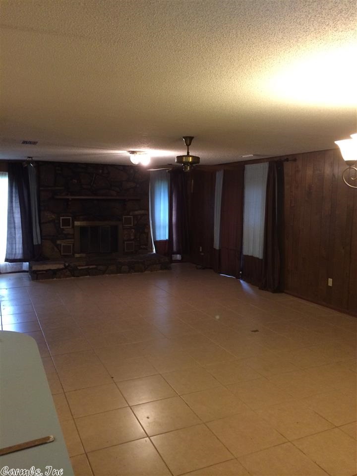 Saddlewood Acres - Residential