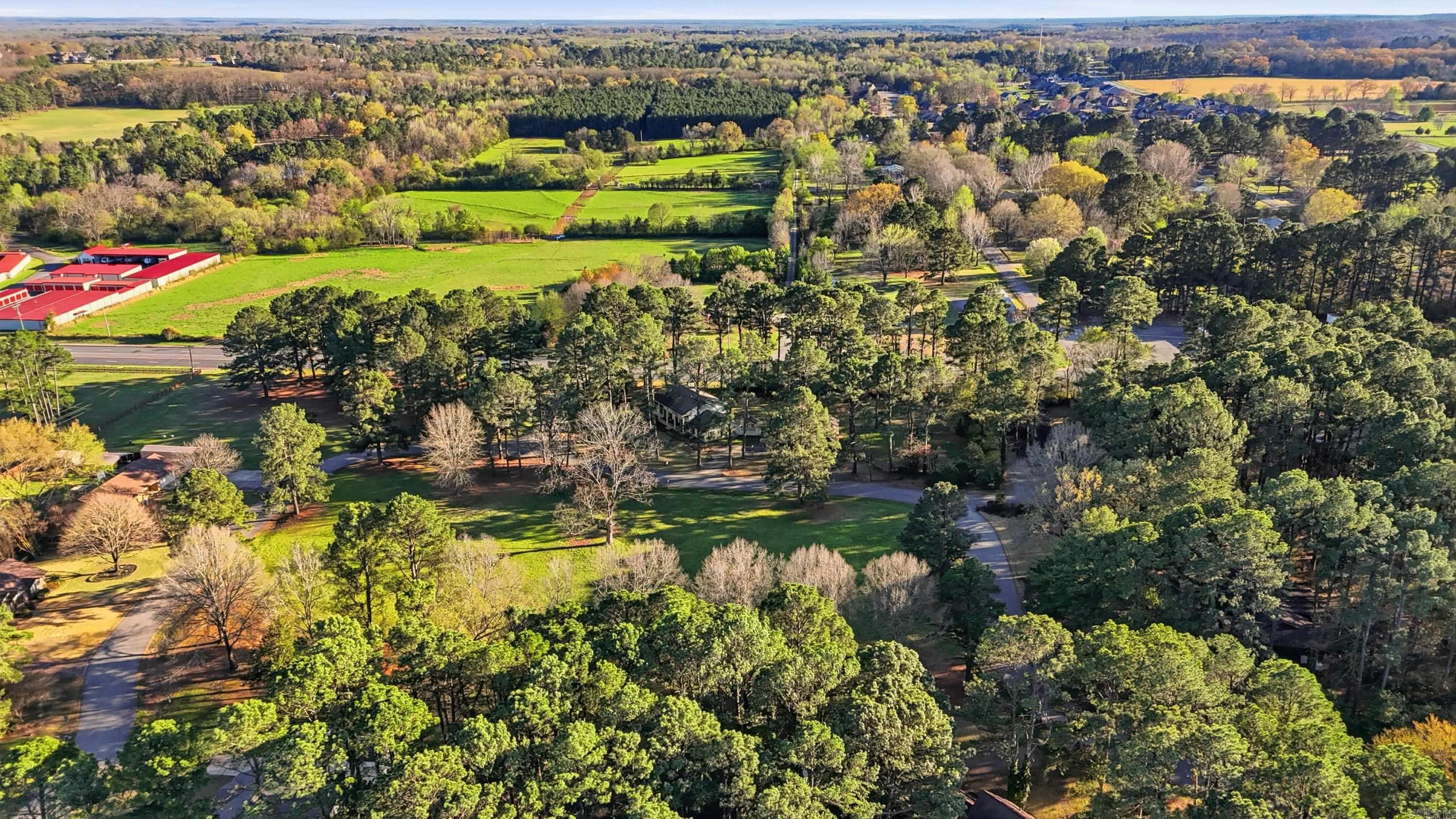 PINEWOOD ESTATES - Residential