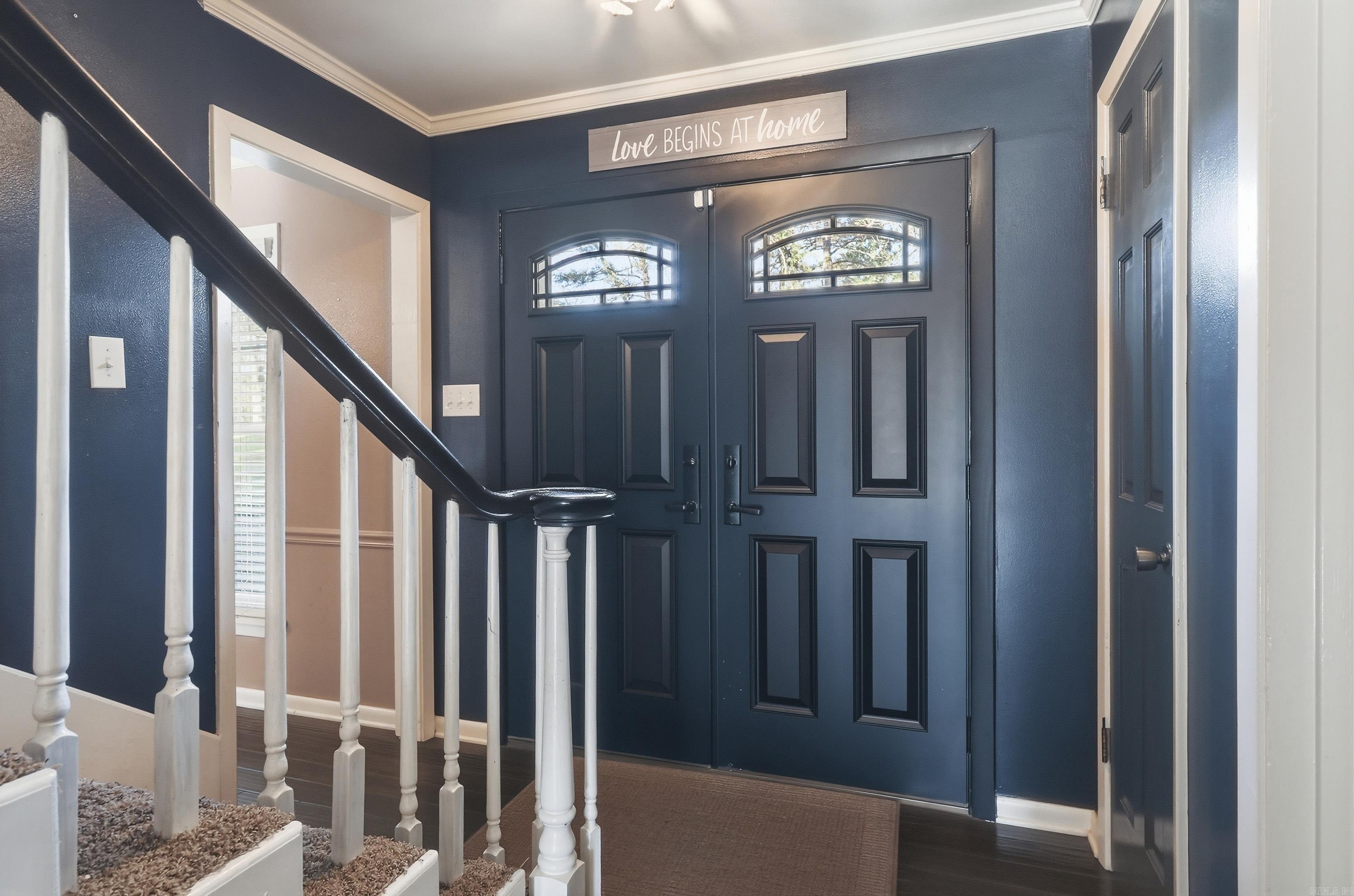 PINEWOOD ESTATES - Residential