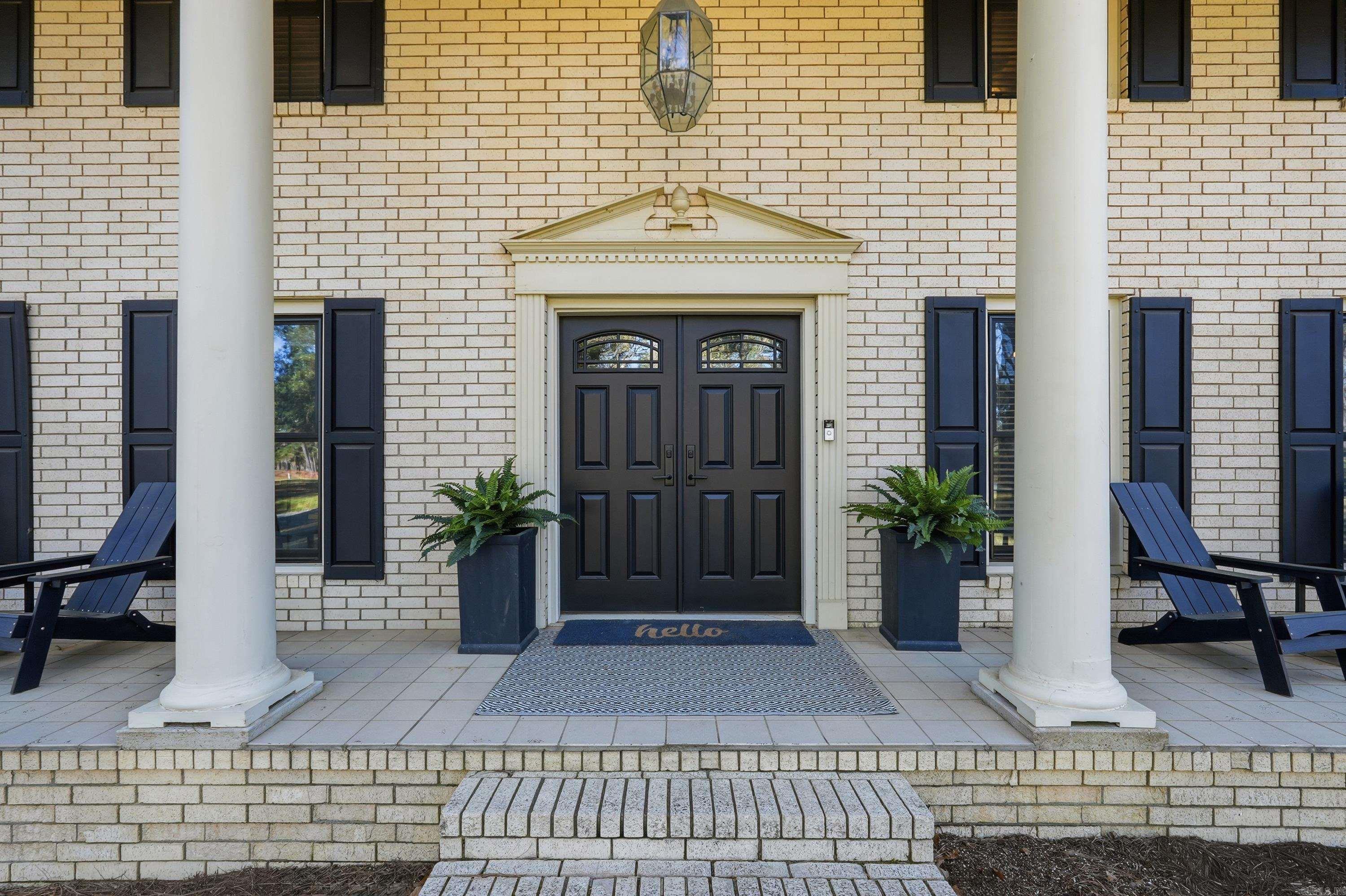 PINEWOOD ESTATES - Residential