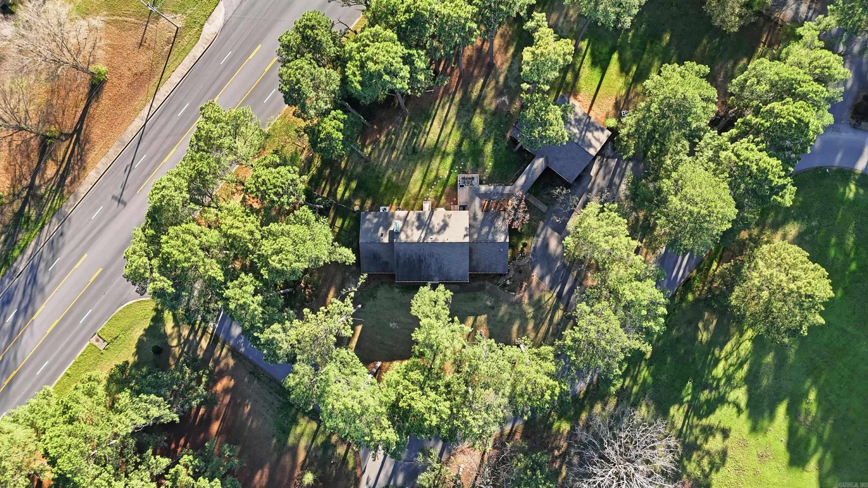 PINEWOOD ESTATES - Residential