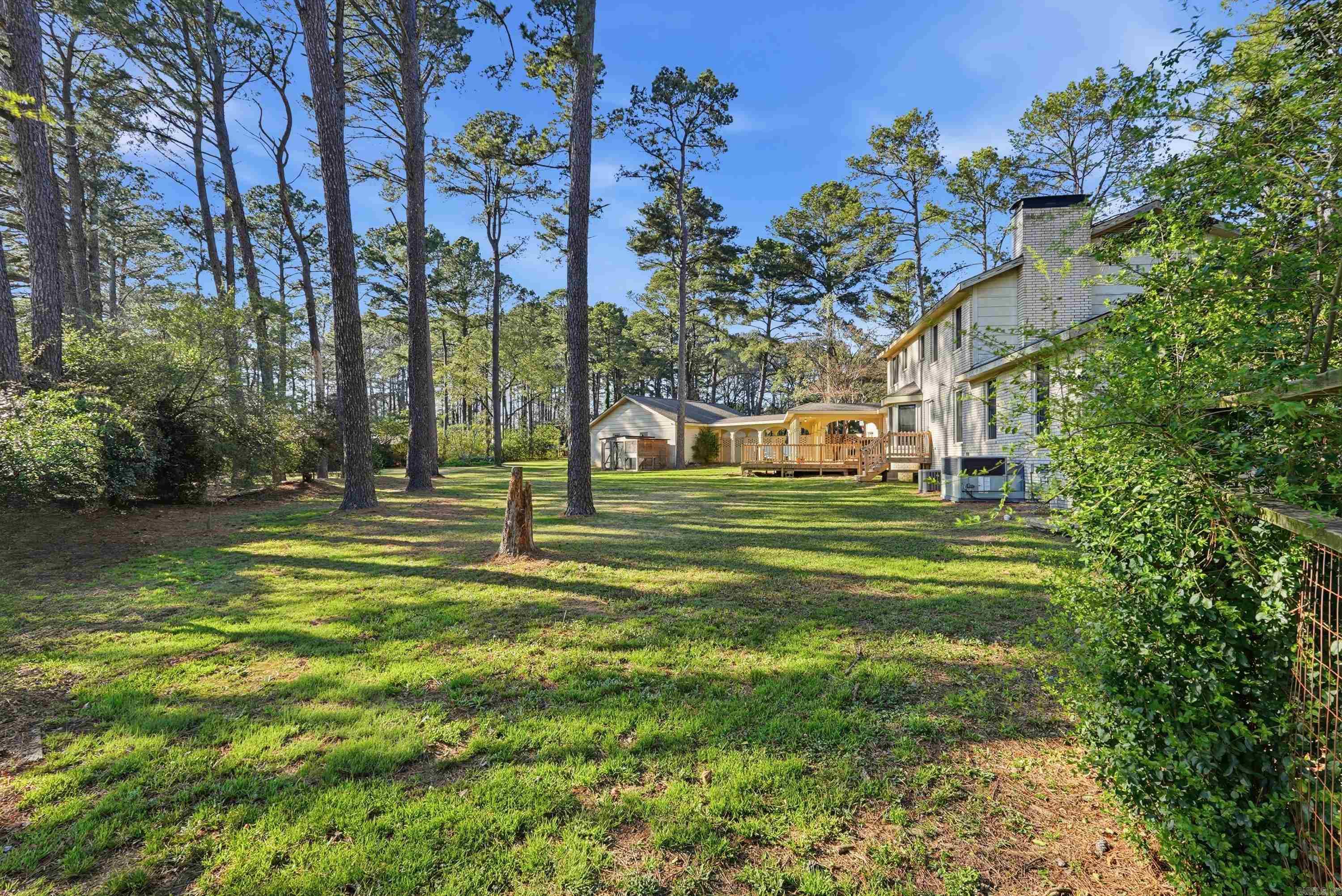 PINEWOOD ESTATES - Residential