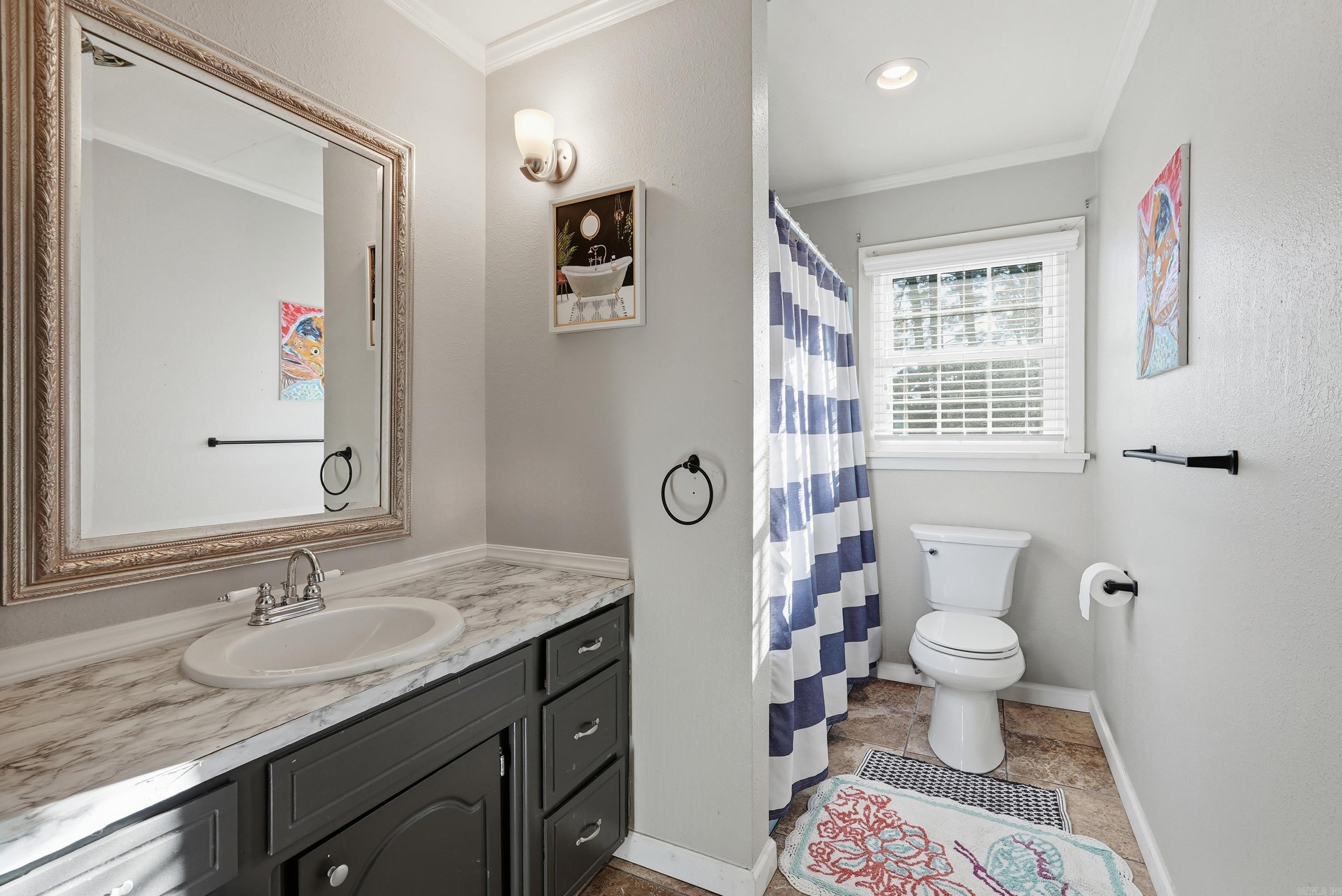 PINEWOOD ESTATES - Residential