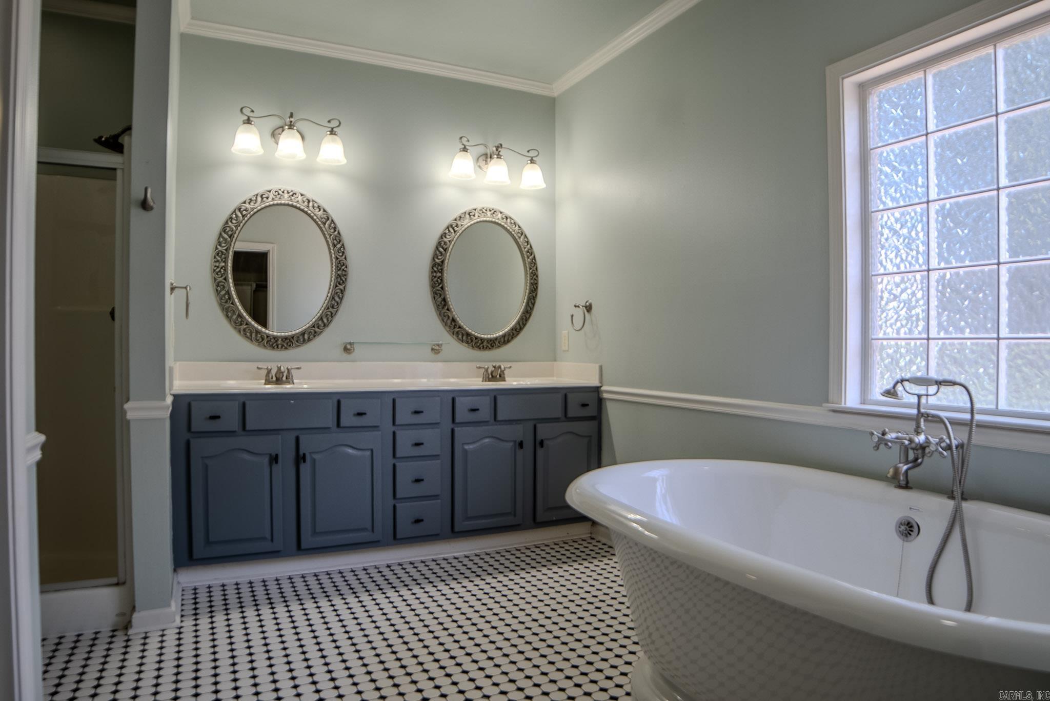 ANDRES PLACE - Residential