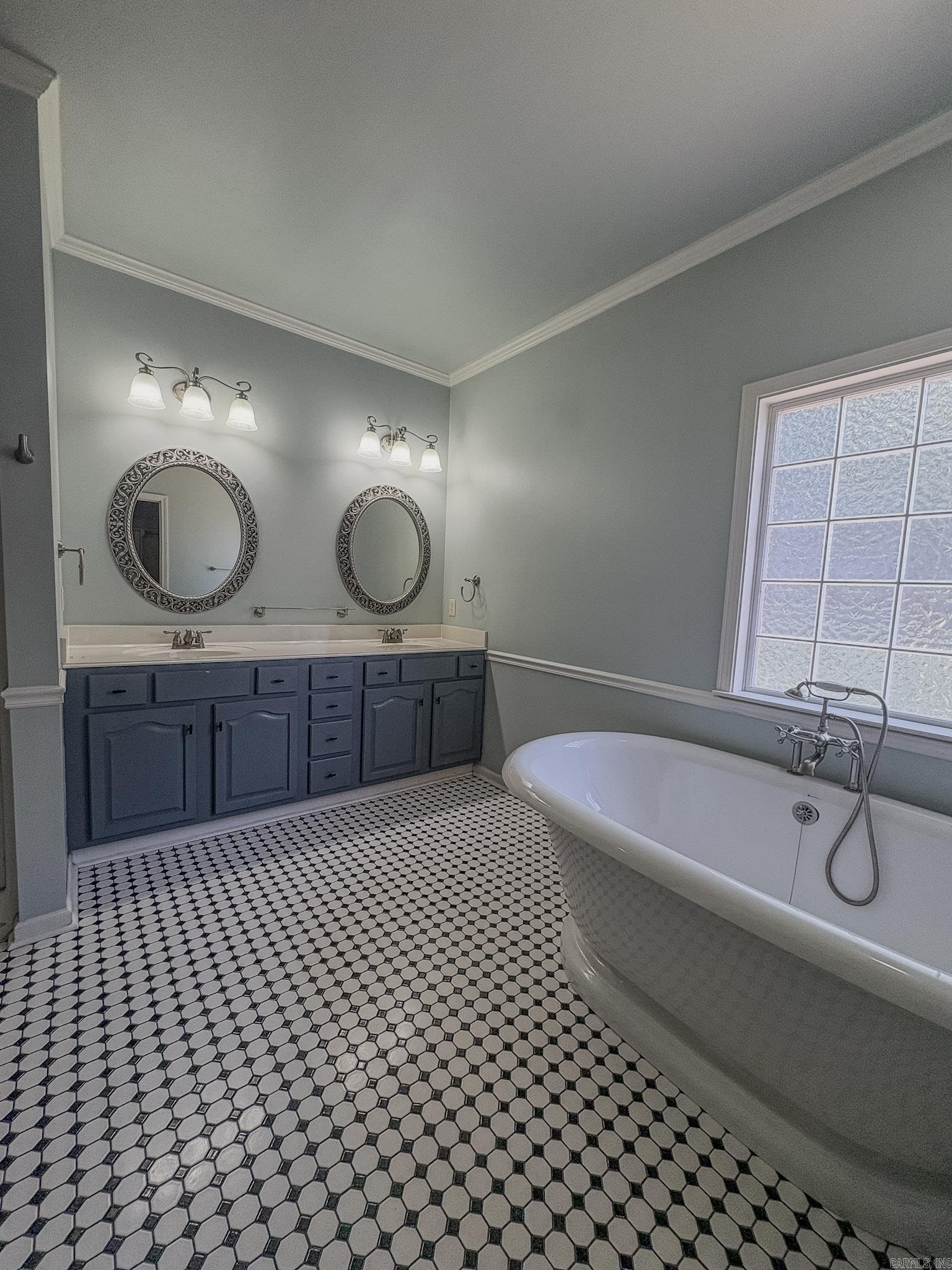 ANDRES PLACE - Residential