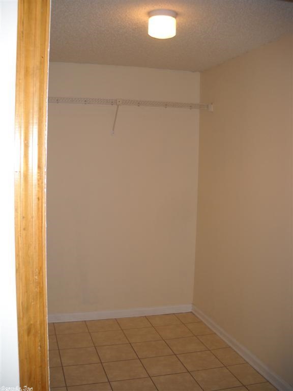 ROLLING OAKS - Residential