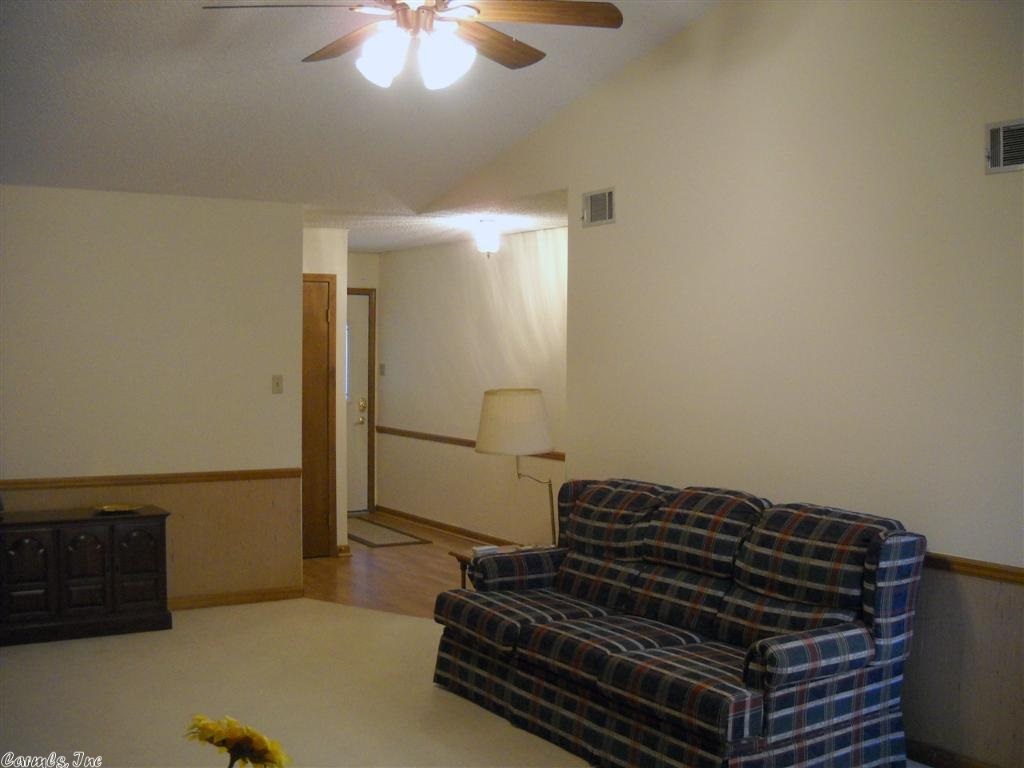 ROLLING OAKS - Residential