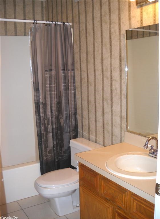 ROLLING OAKS - Residential