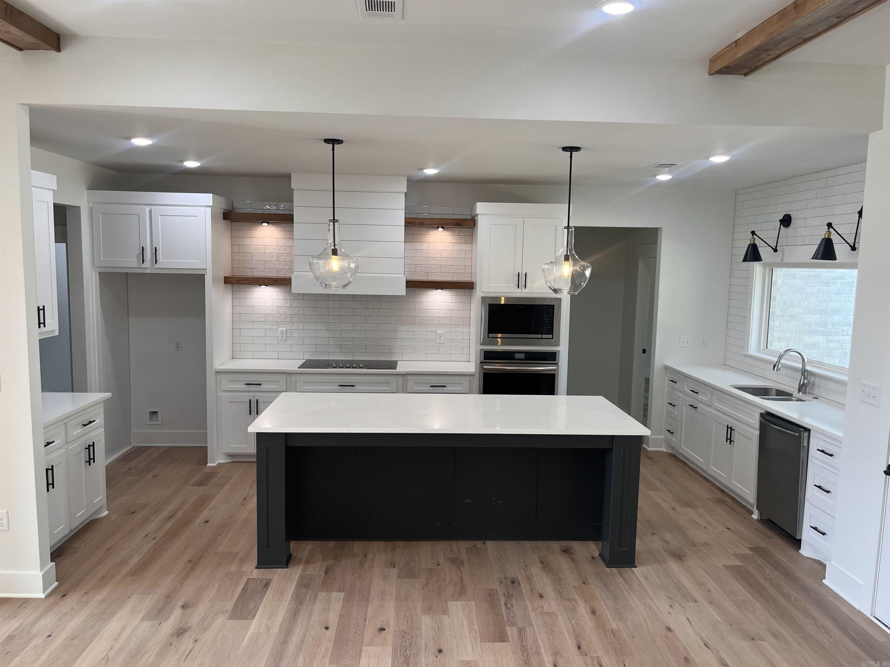 CORAL RIDGE - Residential