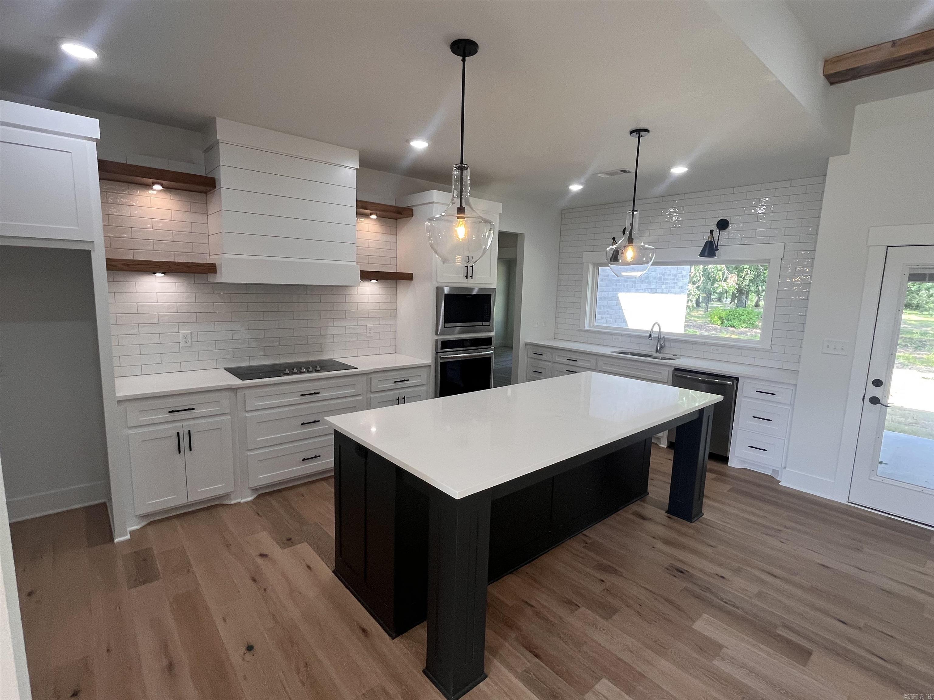 CORAL RIDGE - Residential