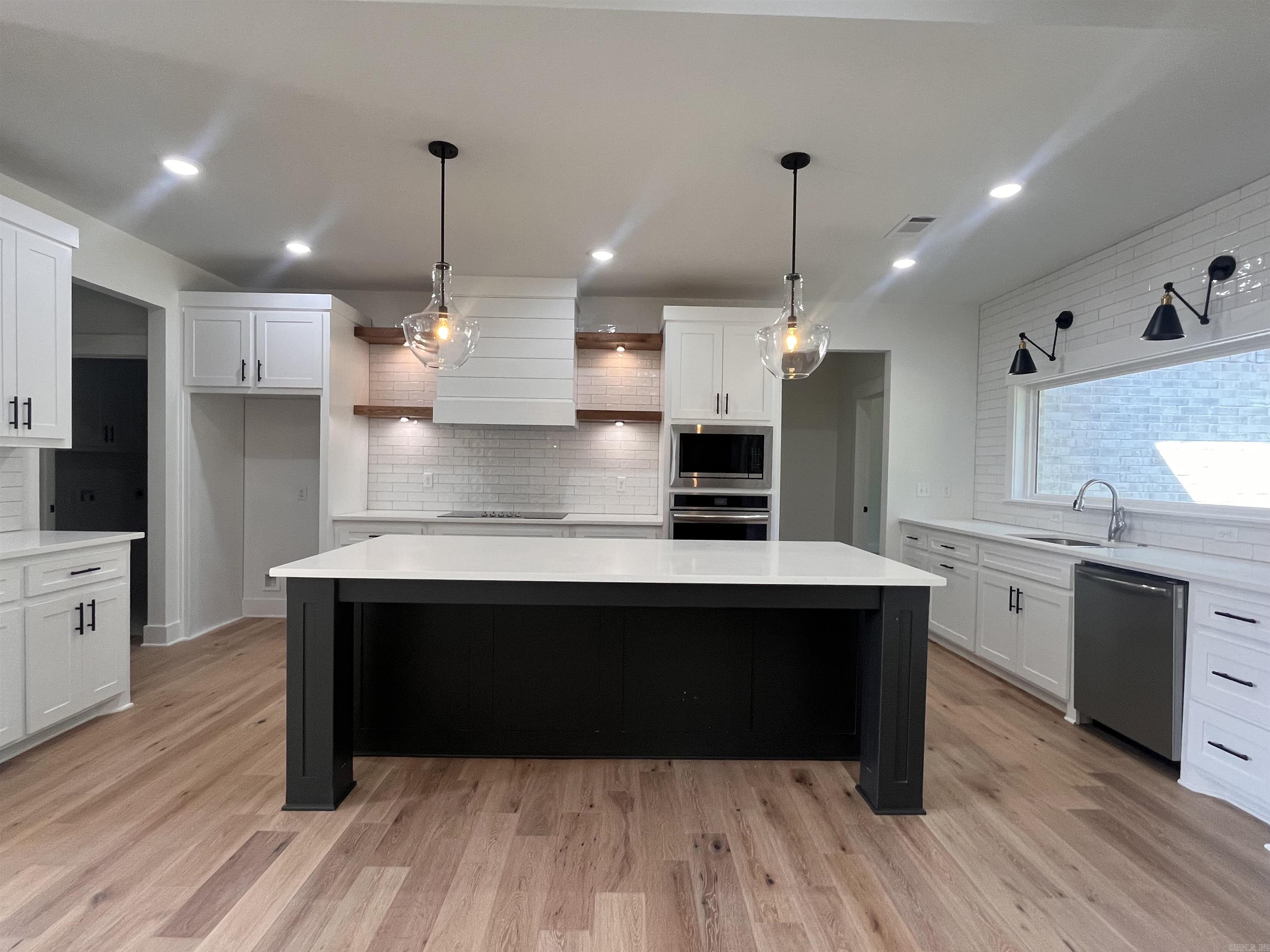 CORAL RIDGE - Residential