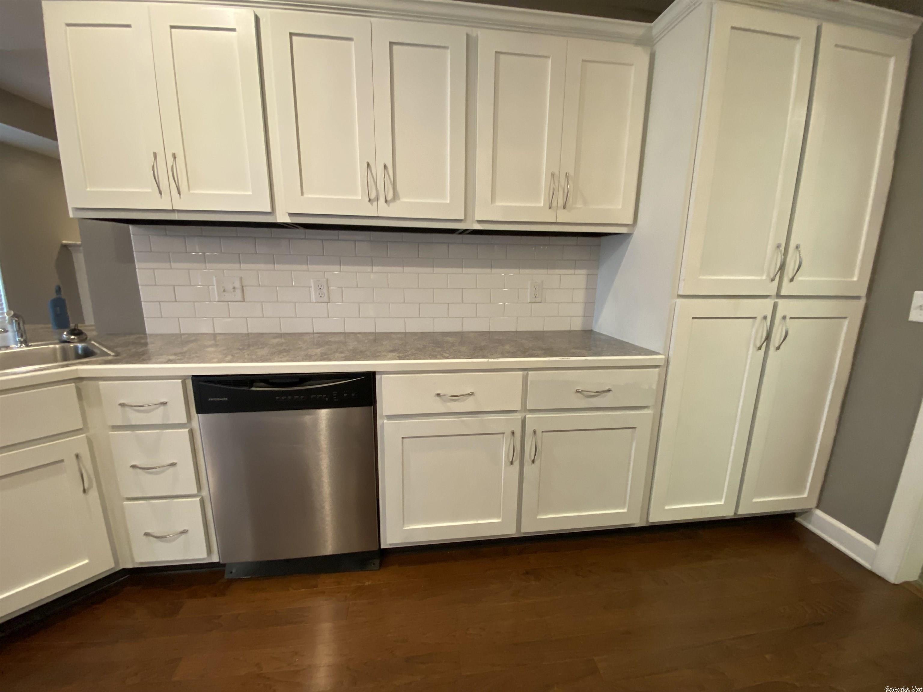 JEWELS ESTATES - Residential