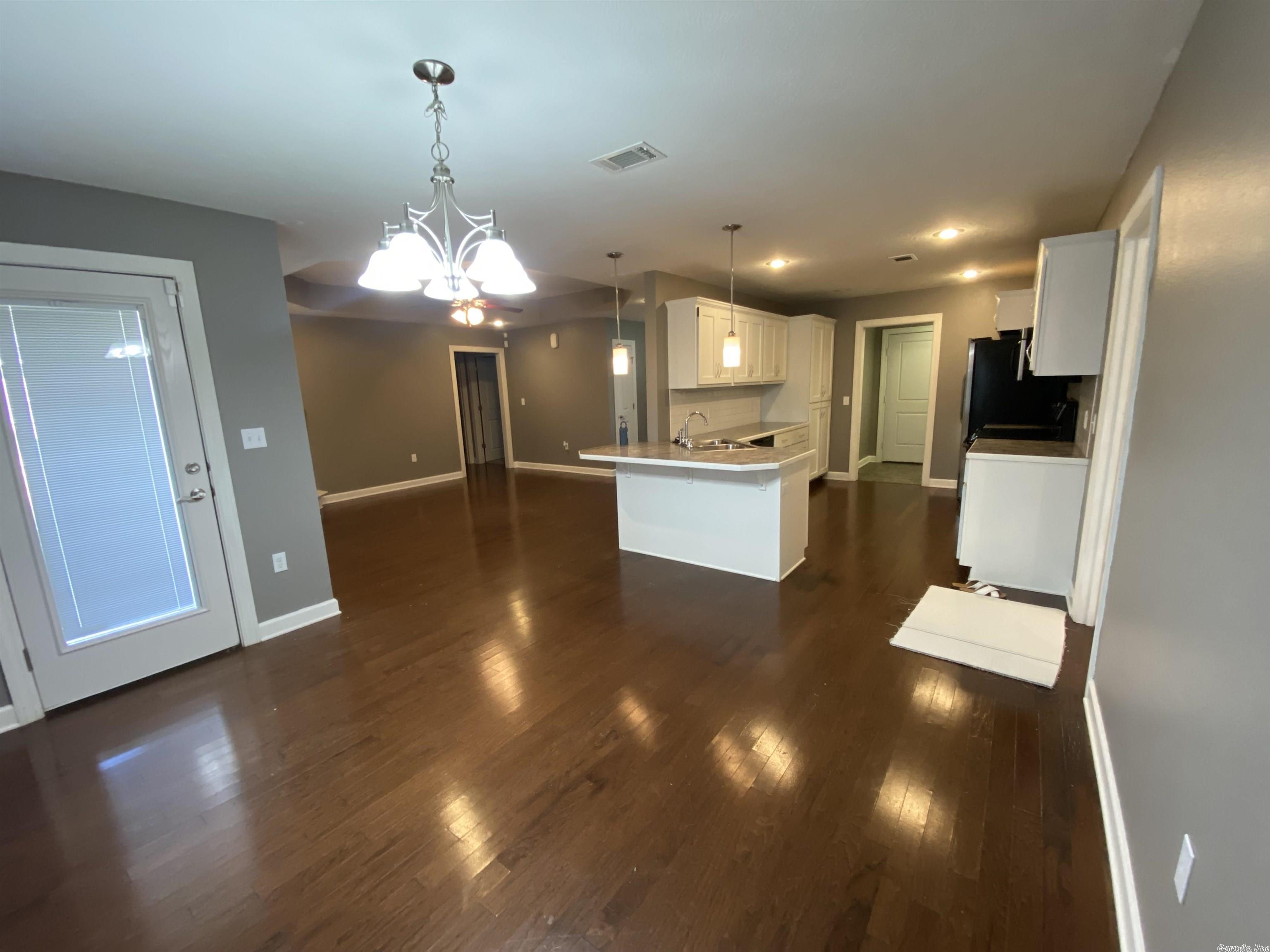 JEWELS ESTATES - Residential