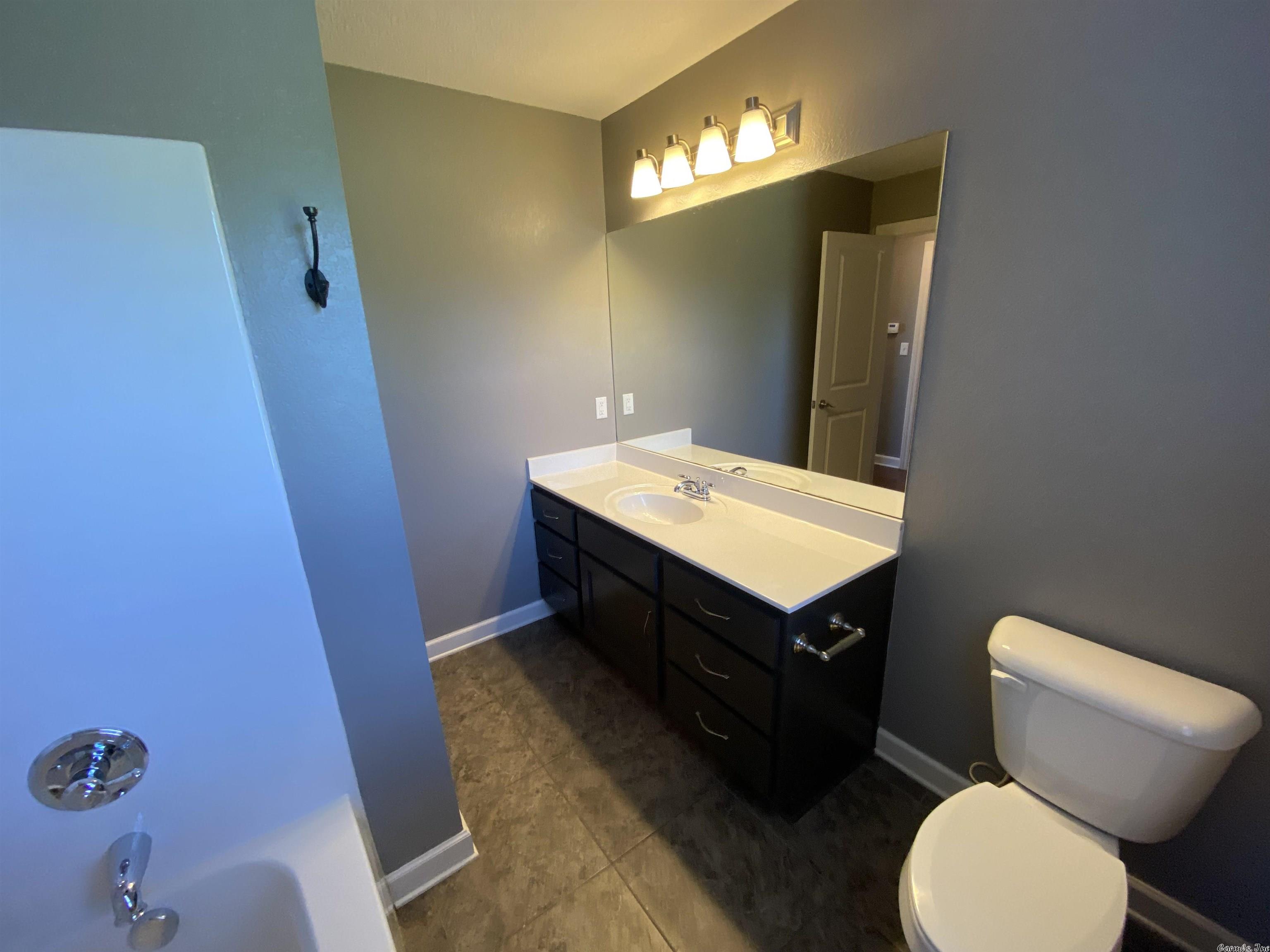 JEWELS ESTATES - Residential