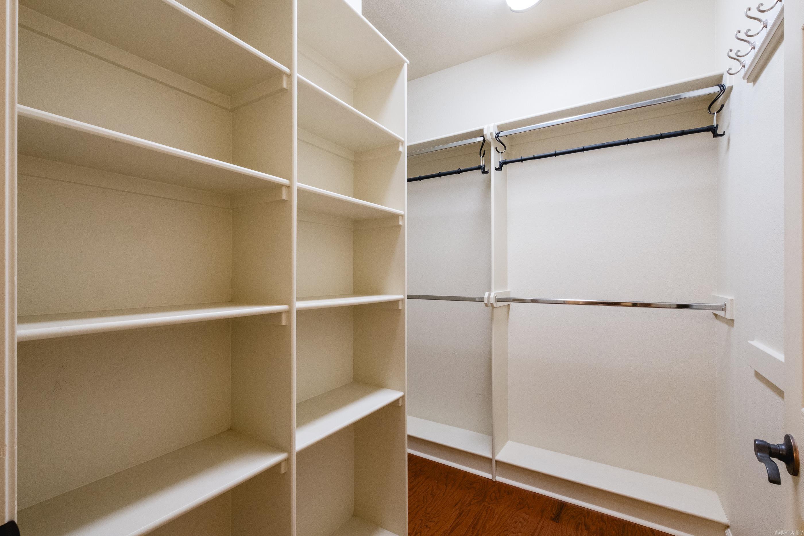 TAYLOR PARK - Residential