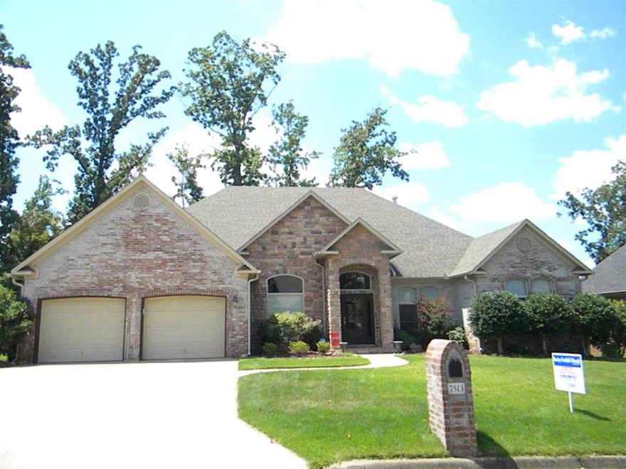 Fabulous home in Hurricane Lake Estates!  Awesome split floor plan! 4 Bedrooms and 3 full baths, the 4th bedroom & 3rd bath is private.  Master bedroom with Tray ceiling/ master bath has jetted tub, sep shower, Dbl vanity. Walk in closet.  Kitchen features granite counters, Commercial gas cook stove. Lots of cabinets and a walk in pantry. Formal Dining room plus an office Enjoy the large backyard from your covered patio with a large extended deck & a built in firepit in Bkyrd. Sprinkler system front & back.
