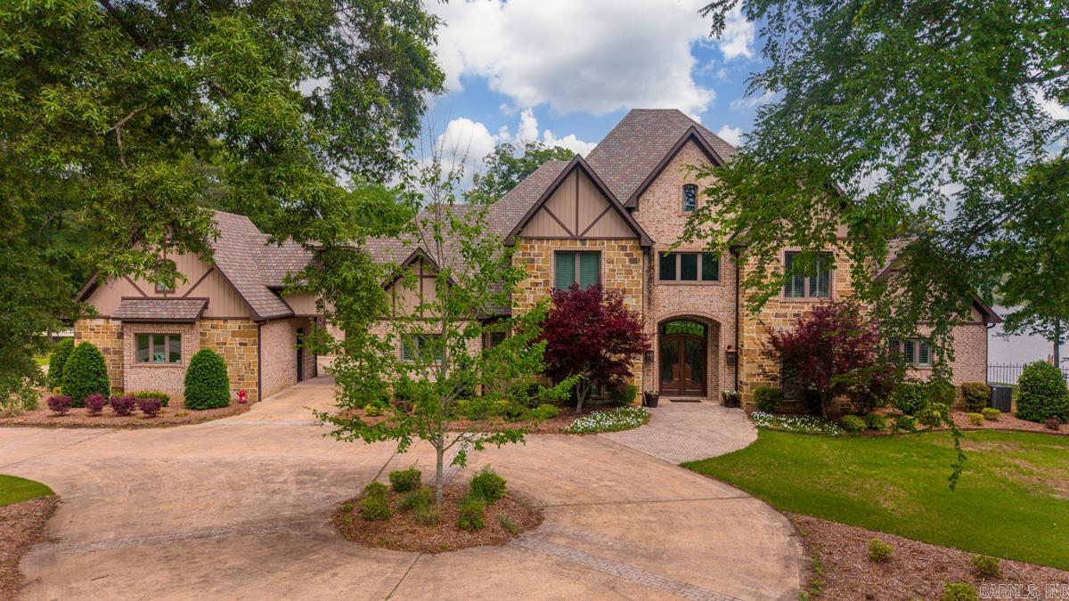 HURRICANE LAKE EST - Residential