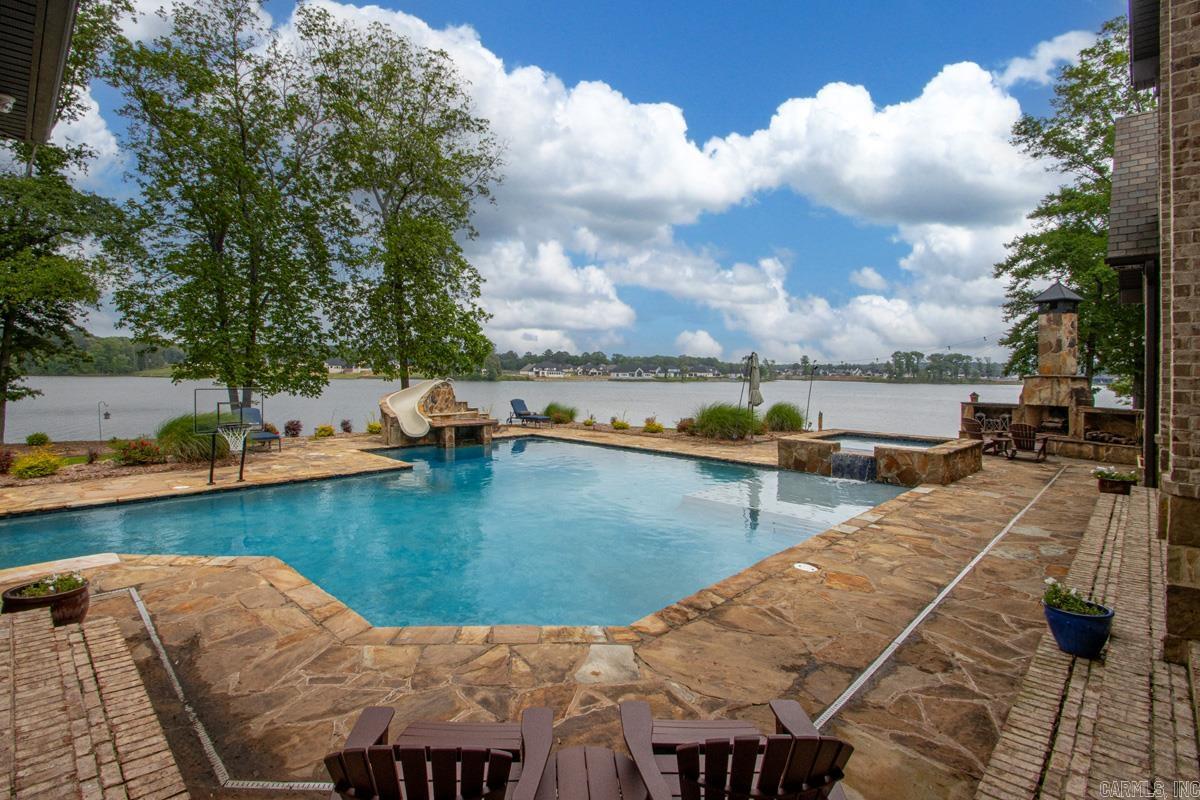 HURRICANE LAKE EST - Residential