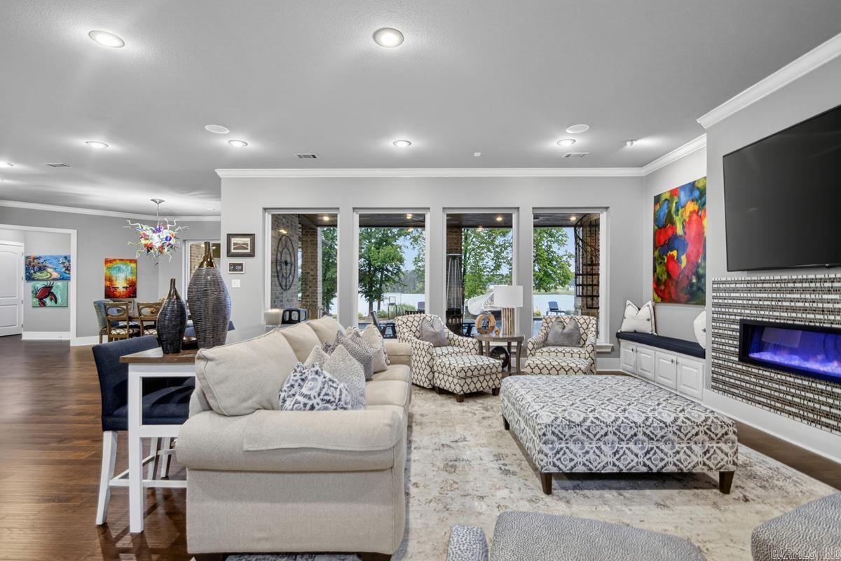 HURRICANE LAKE EST - Residential