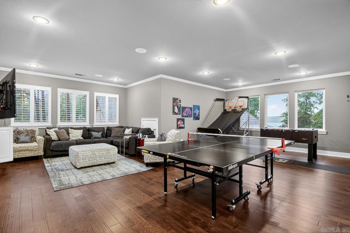 HURRICANE LAKE EST - Residential