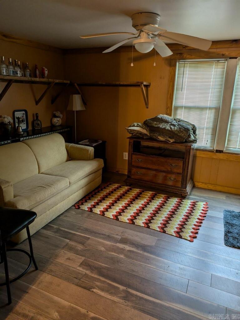 TEMPLES 3RD - Residential