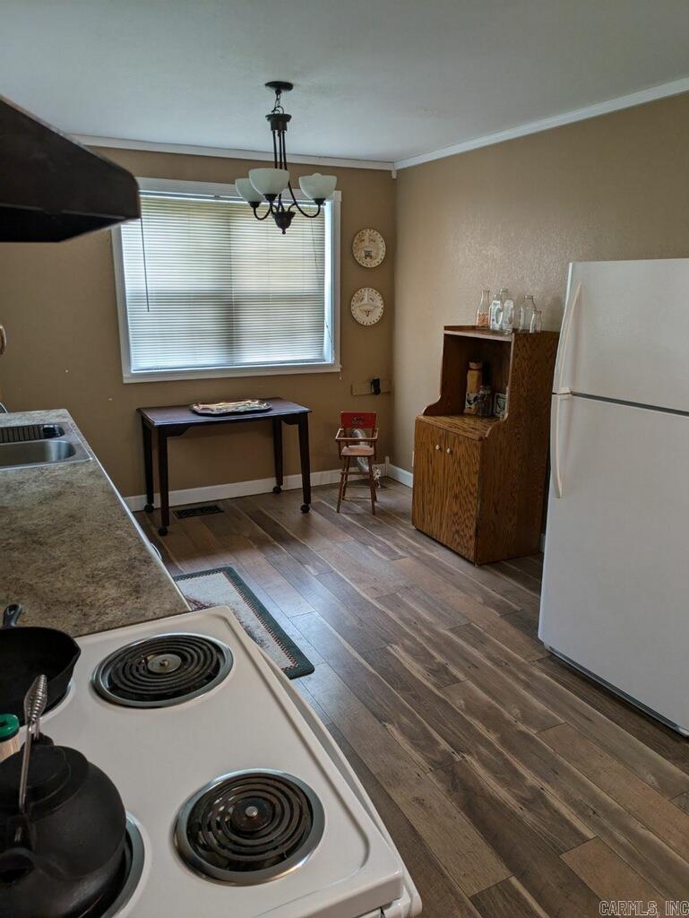 TEMPLES 3RD - Residential