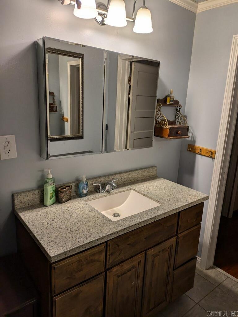 TEMPLES 3RD - Residential