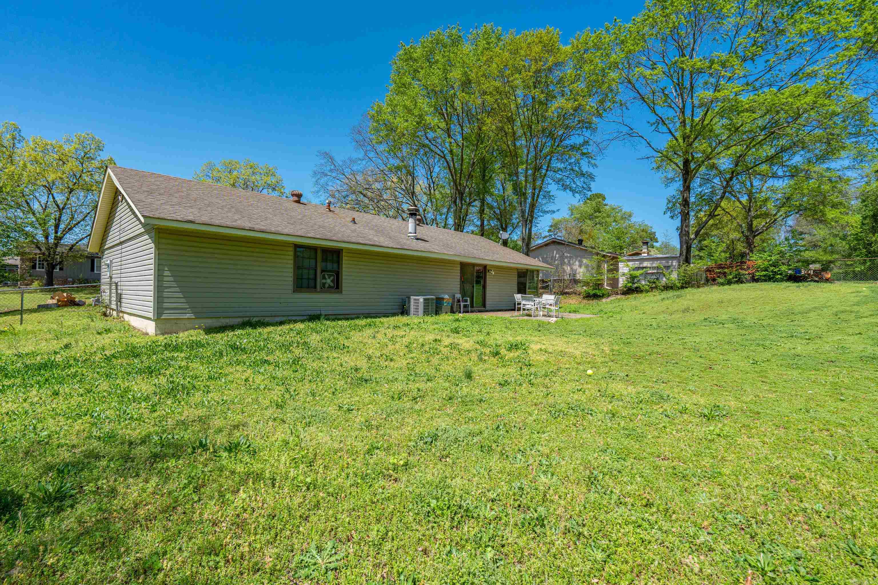 PINE MEADOWS - Residential