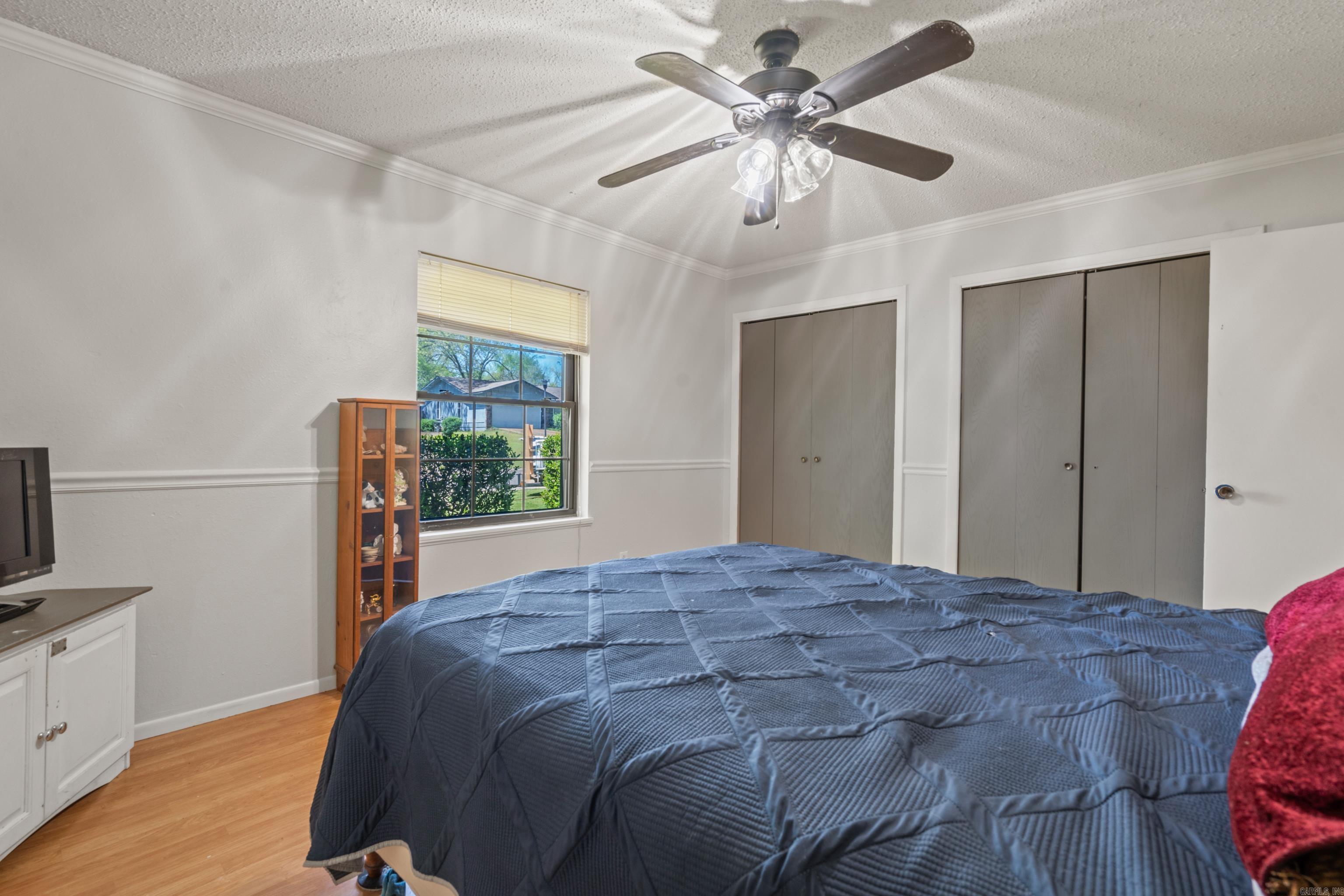 PINE MEADOWS - Residential