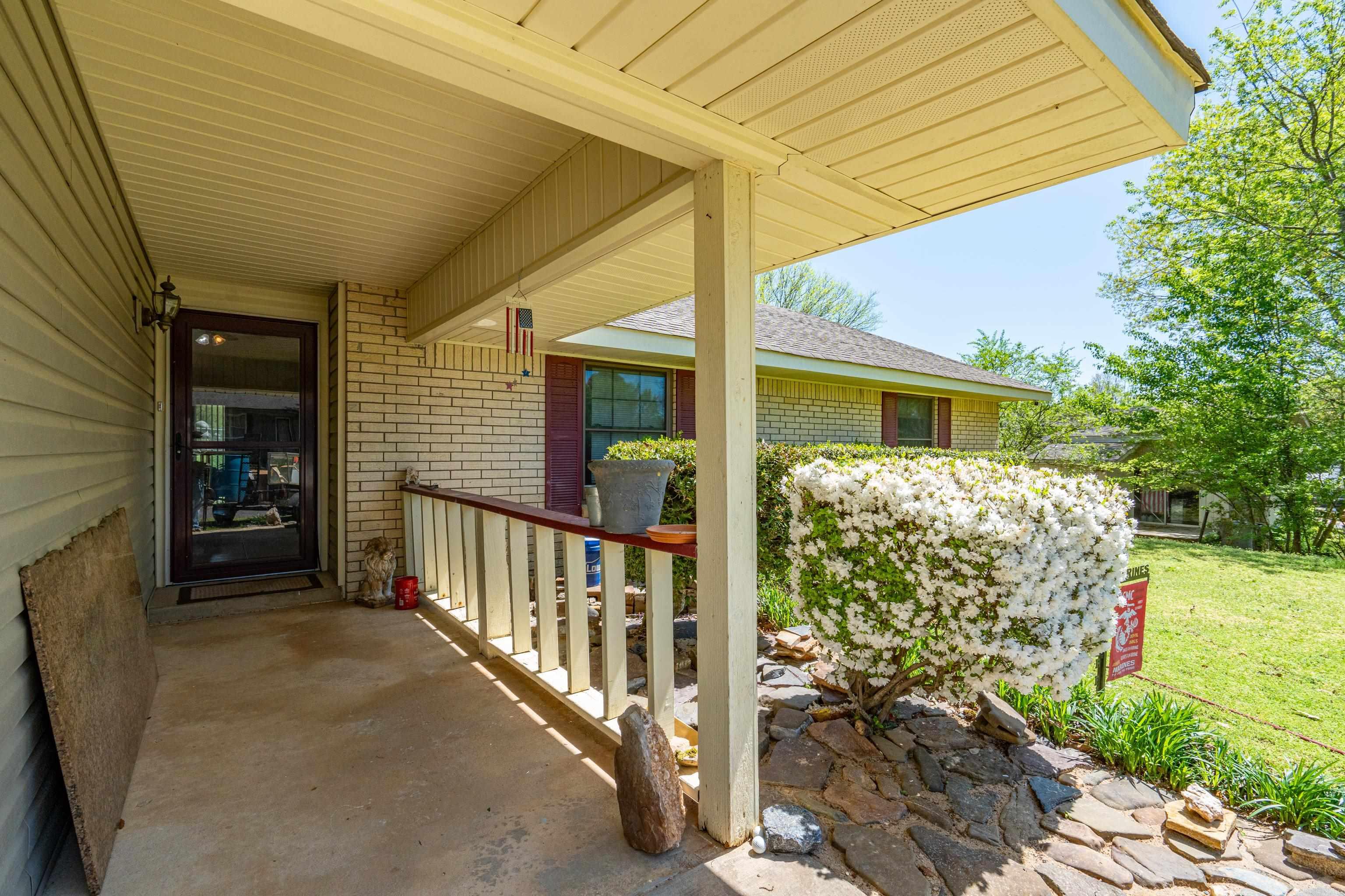 PINE MEADOWS - Residential