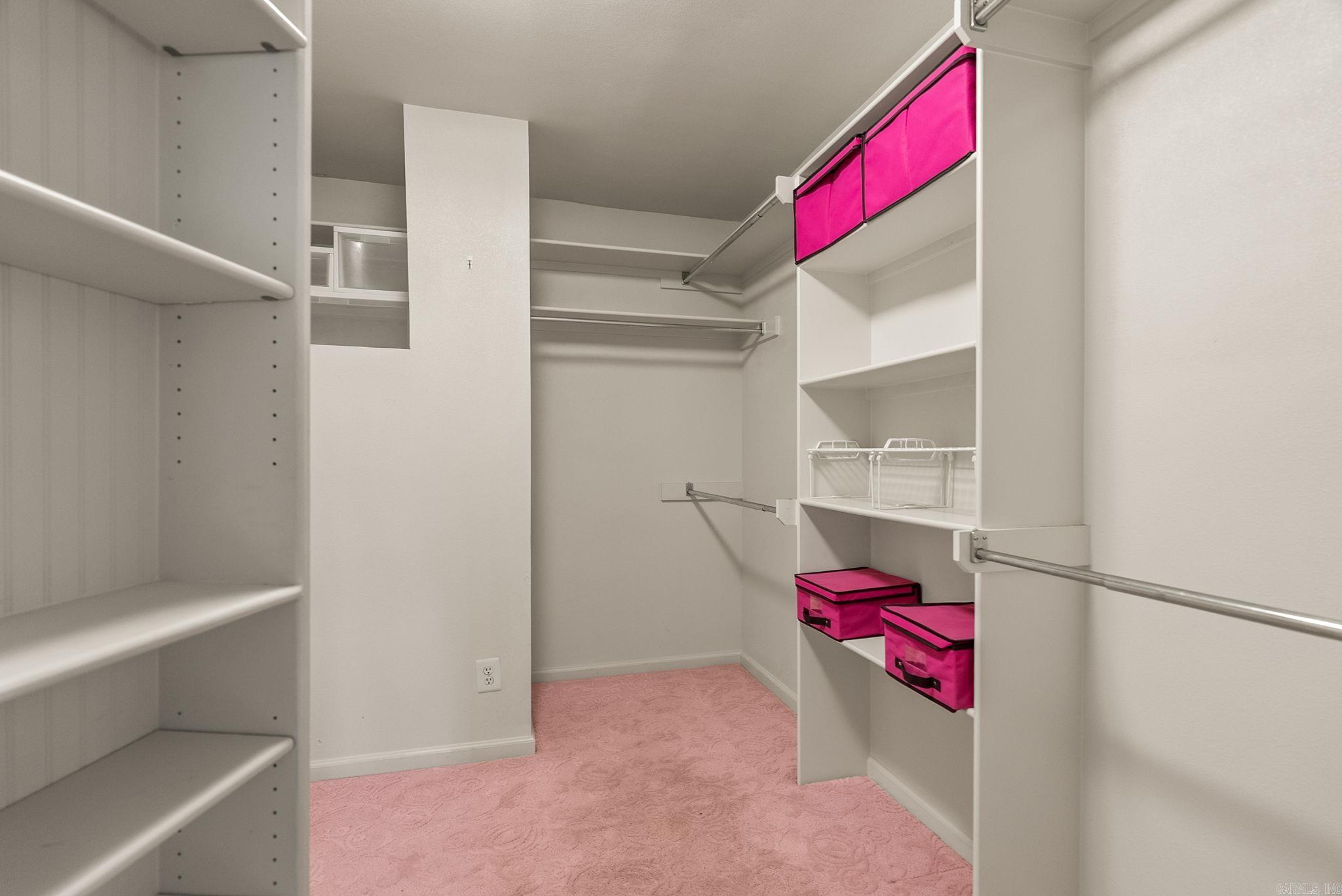 PLEASANT VIEW - Residential