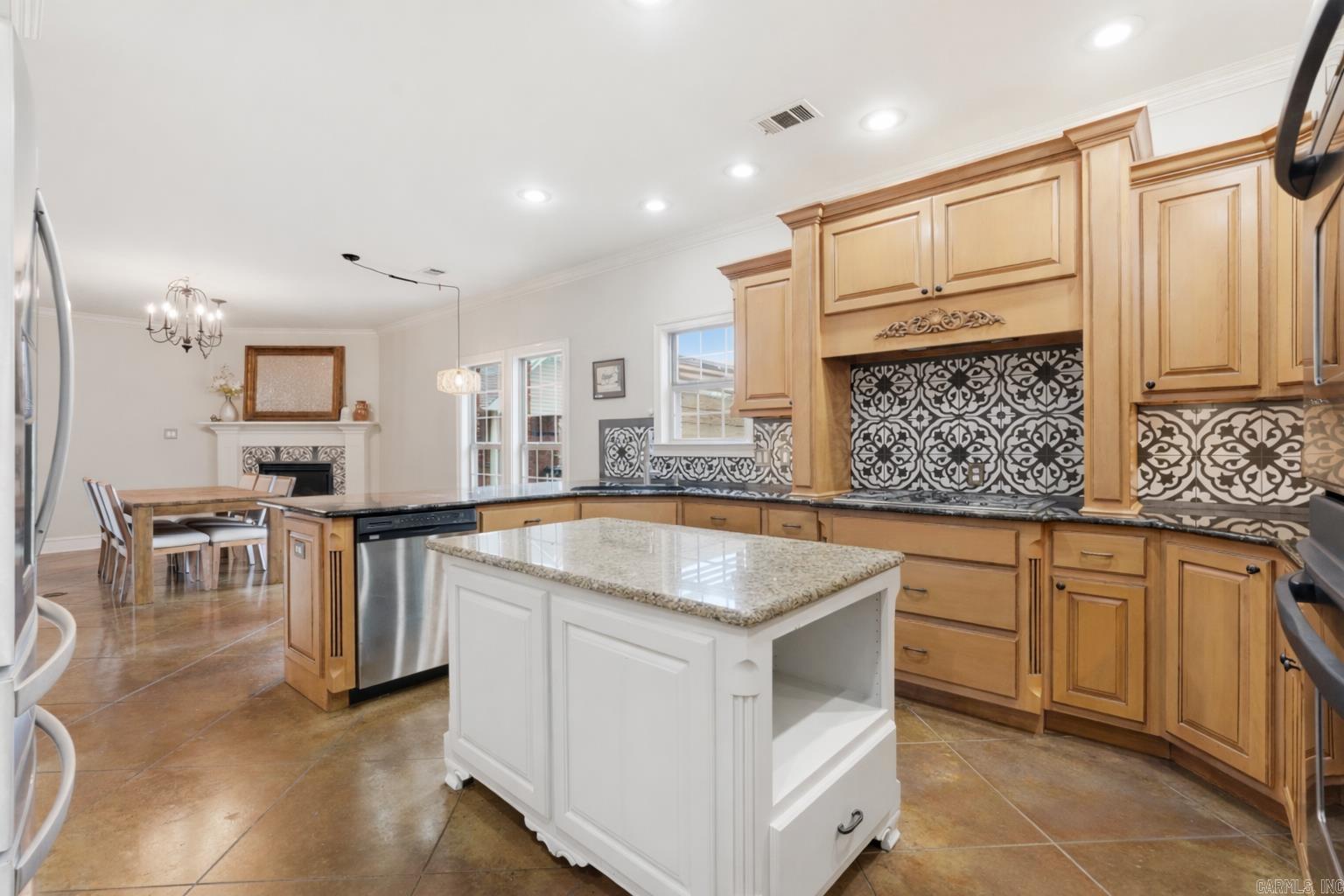 Royal Oaks - Residential