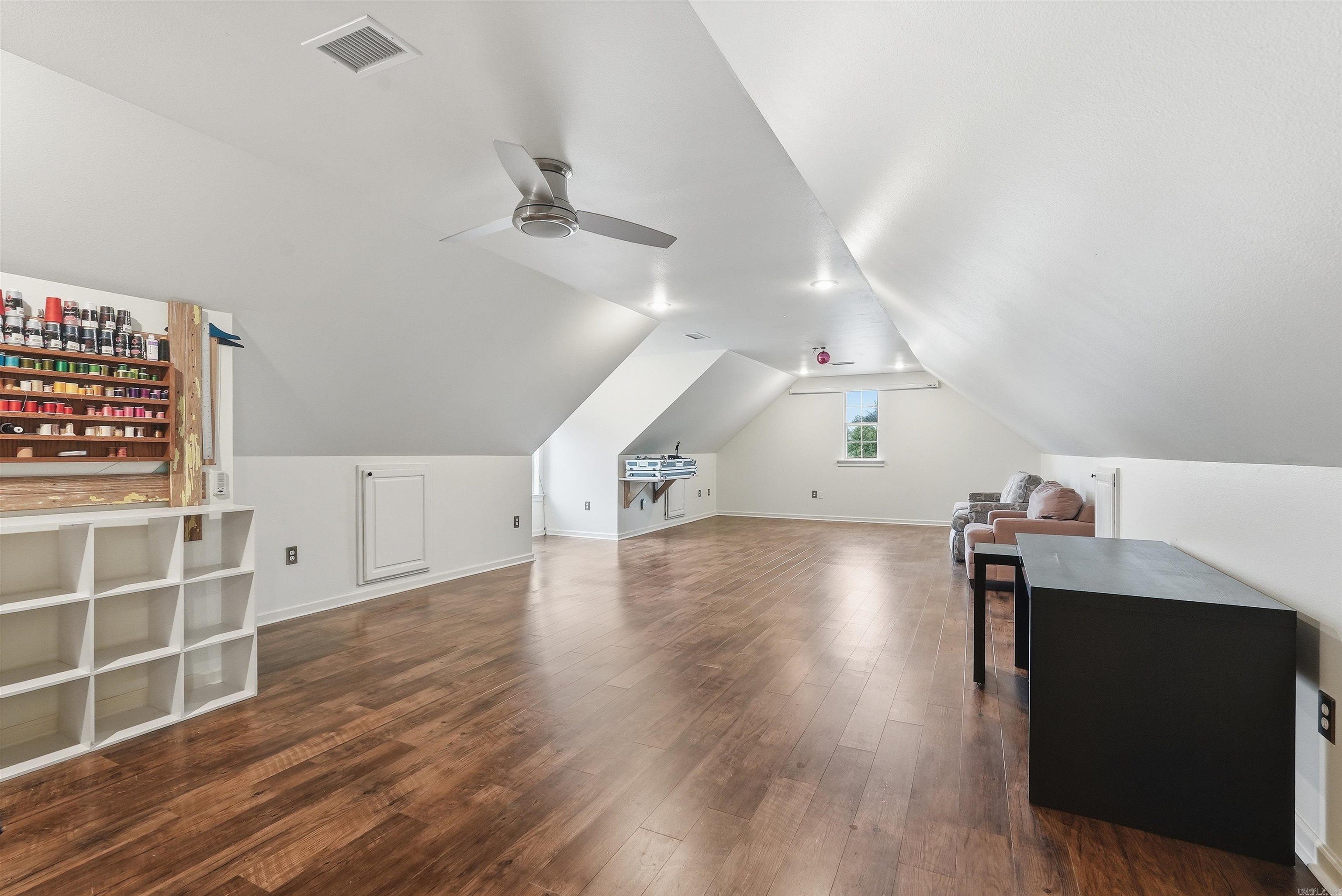 Royal Oaks - Residential