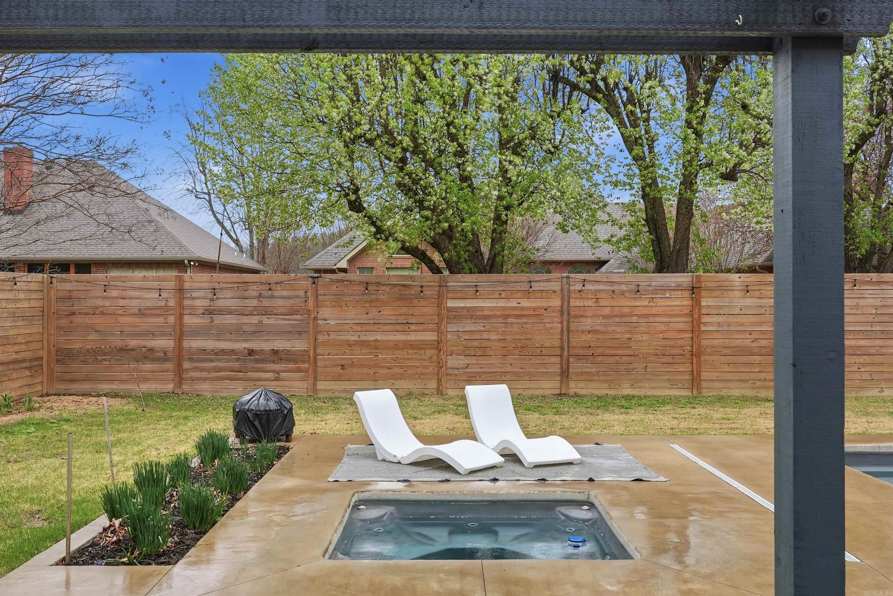 Royal Oaks - Residential