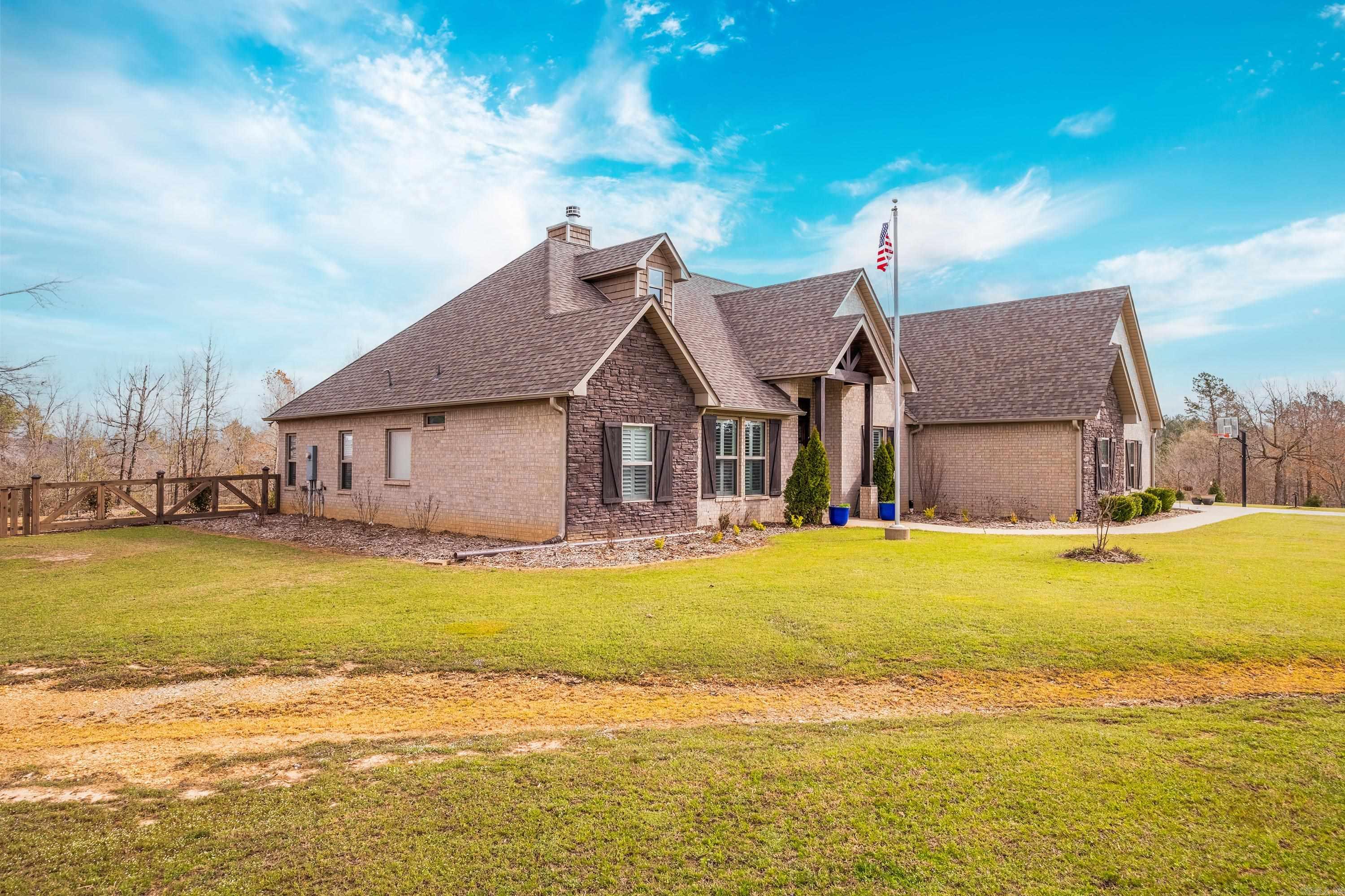 QUAPAW ESTATES - Residential