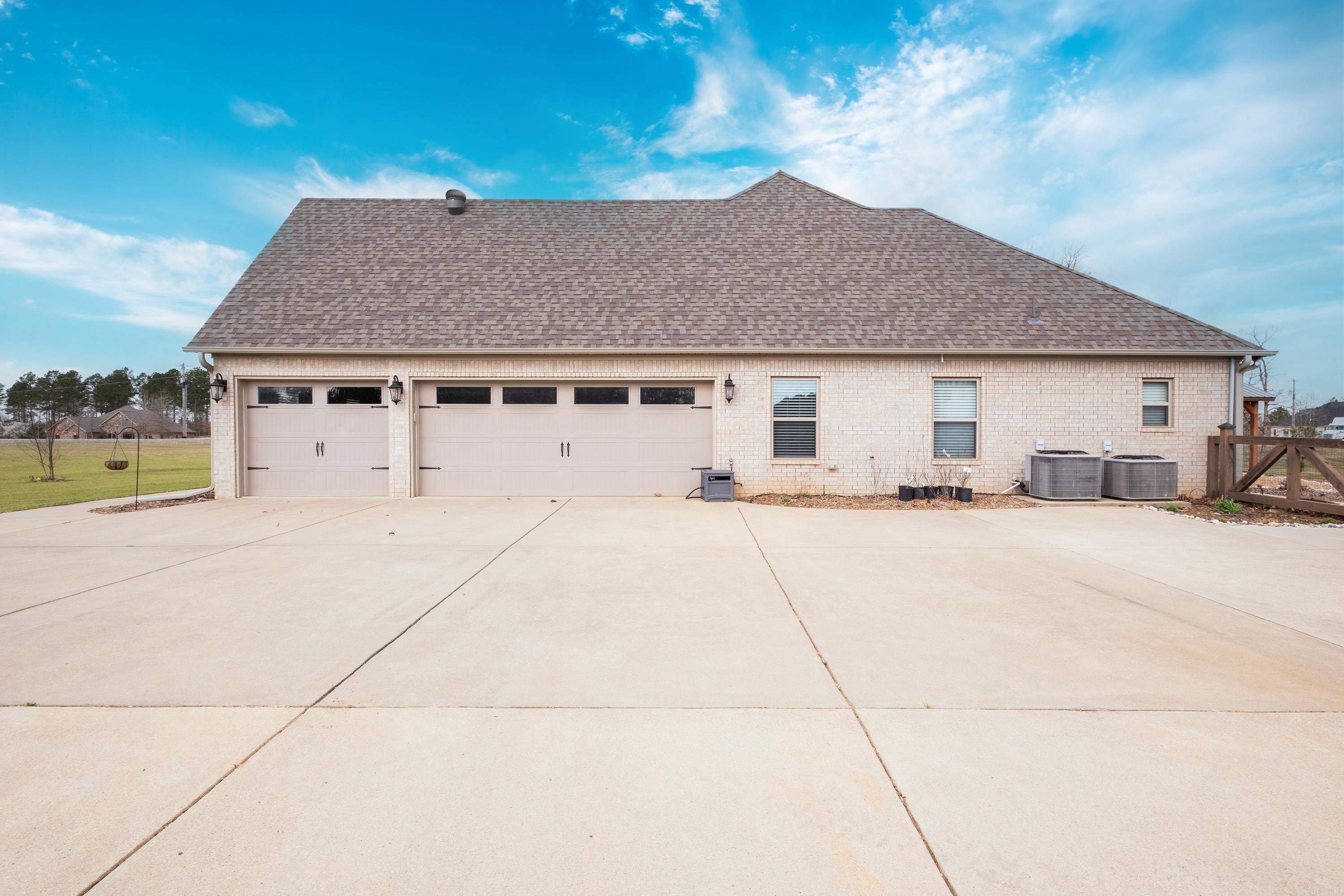 QUAPAW ESTATES - Residential