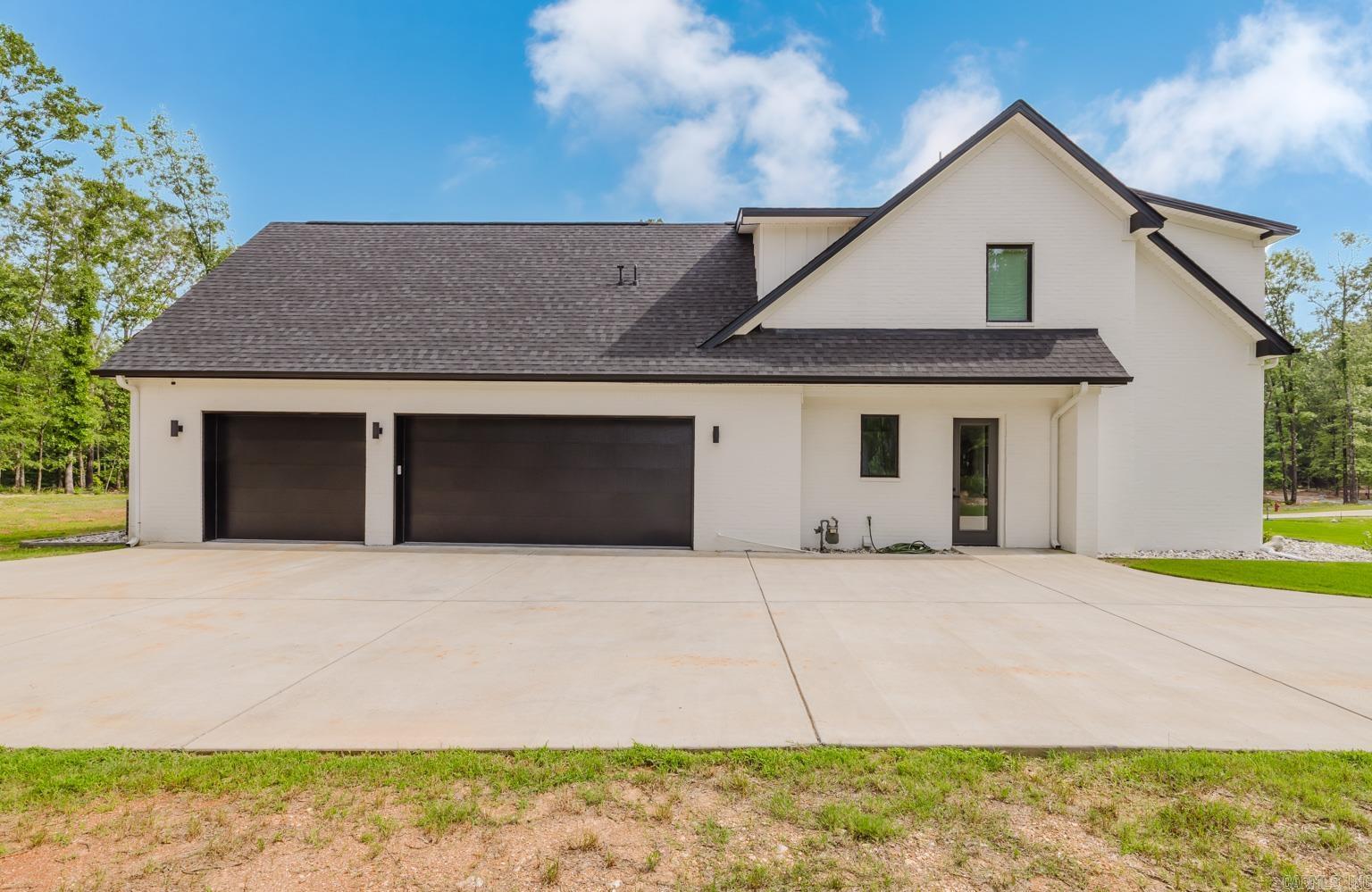 HAZEL OAK - Residential