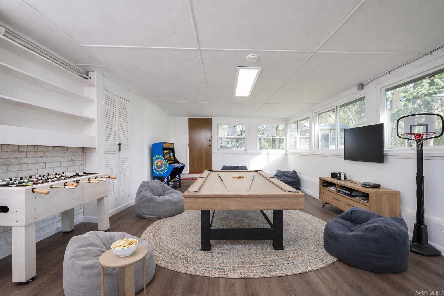 SUNNYMEADE - Residential