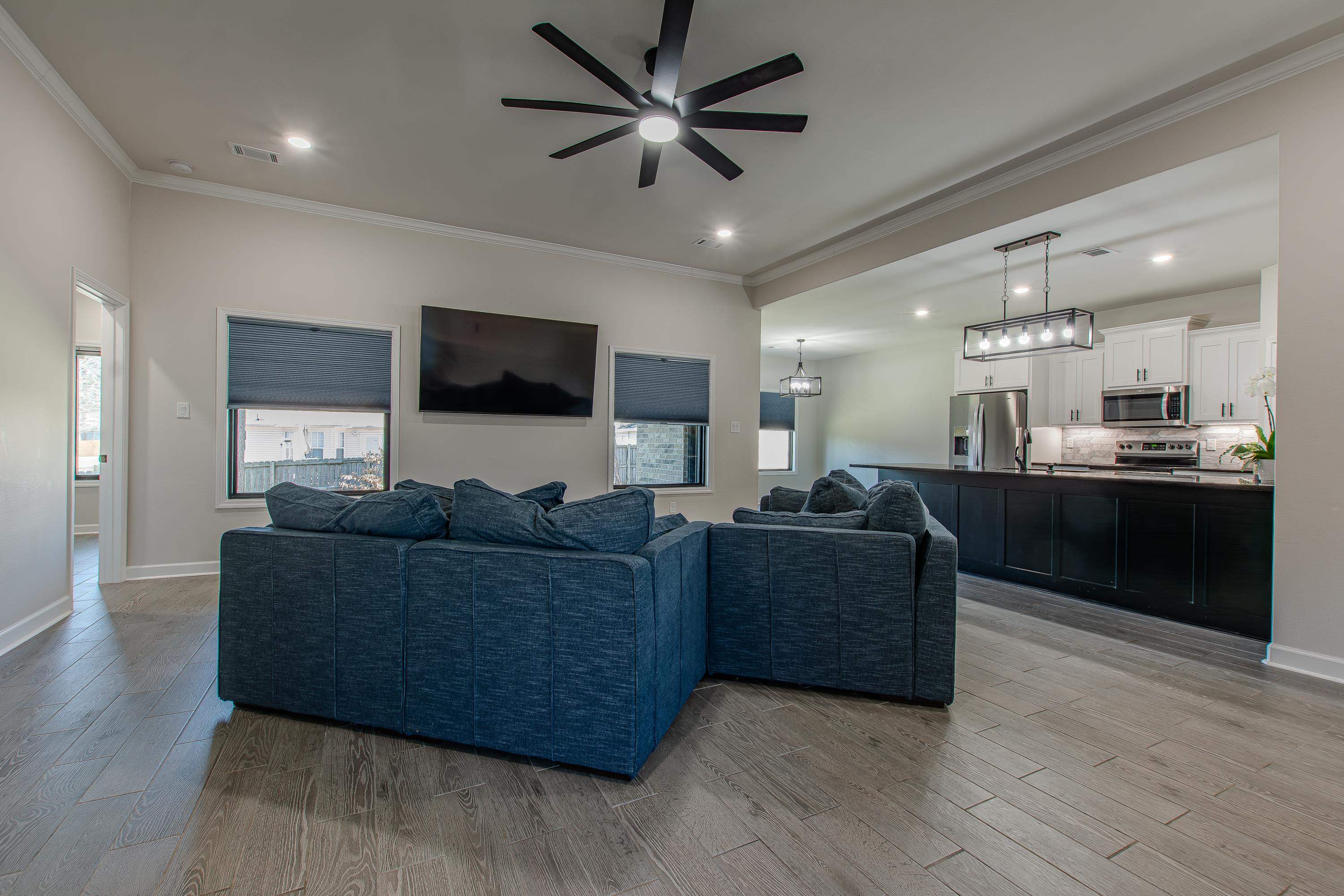 NORTHSHORE RIDGE - Residential