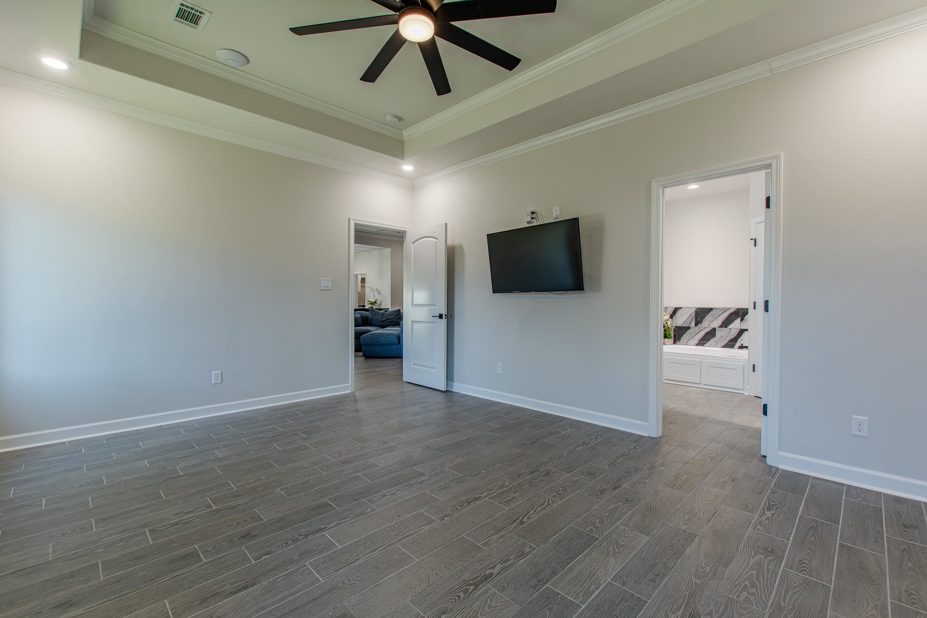 NORTHSHORE RIDGE - Residential