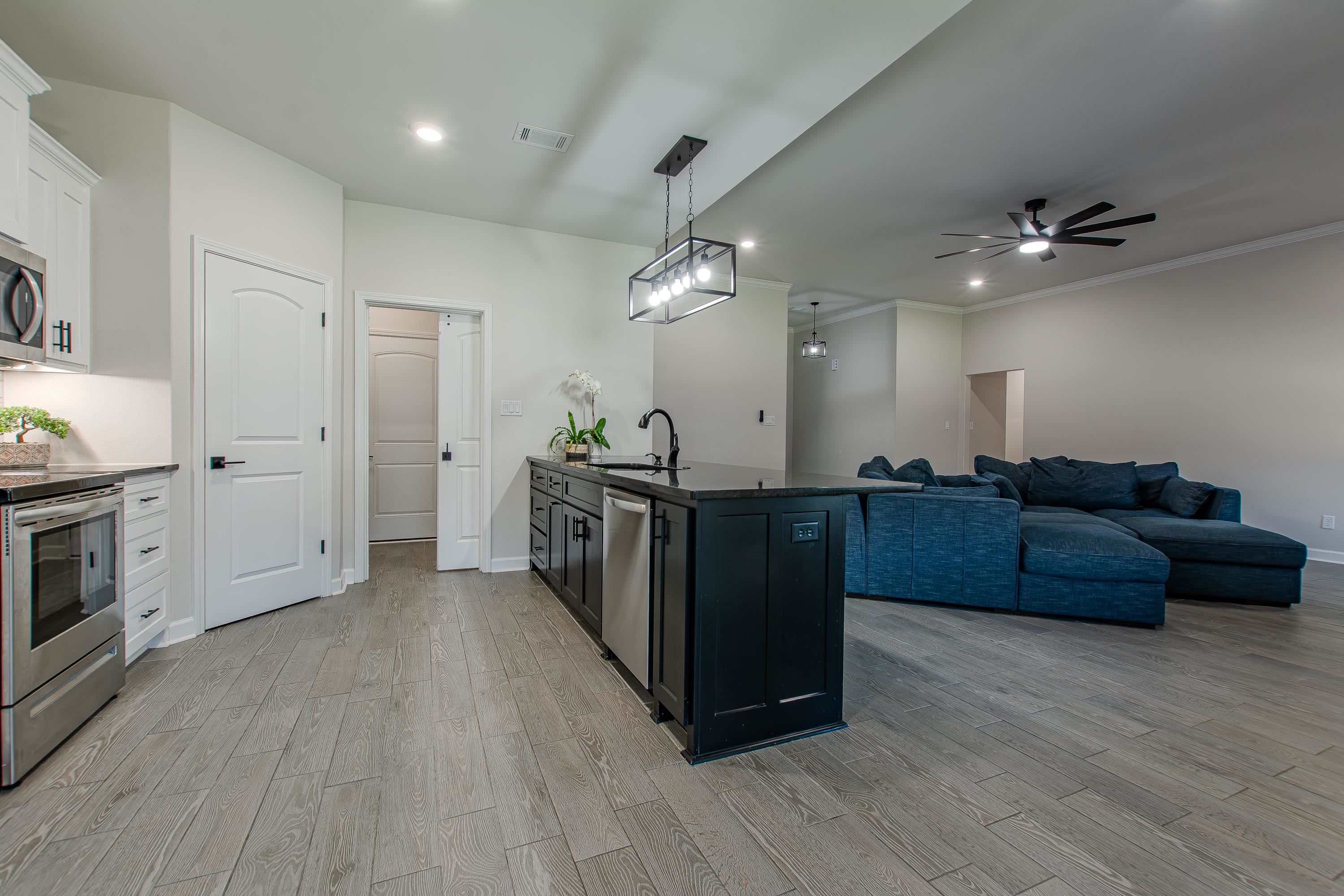 NORTHSHORE RIDGE - Residential