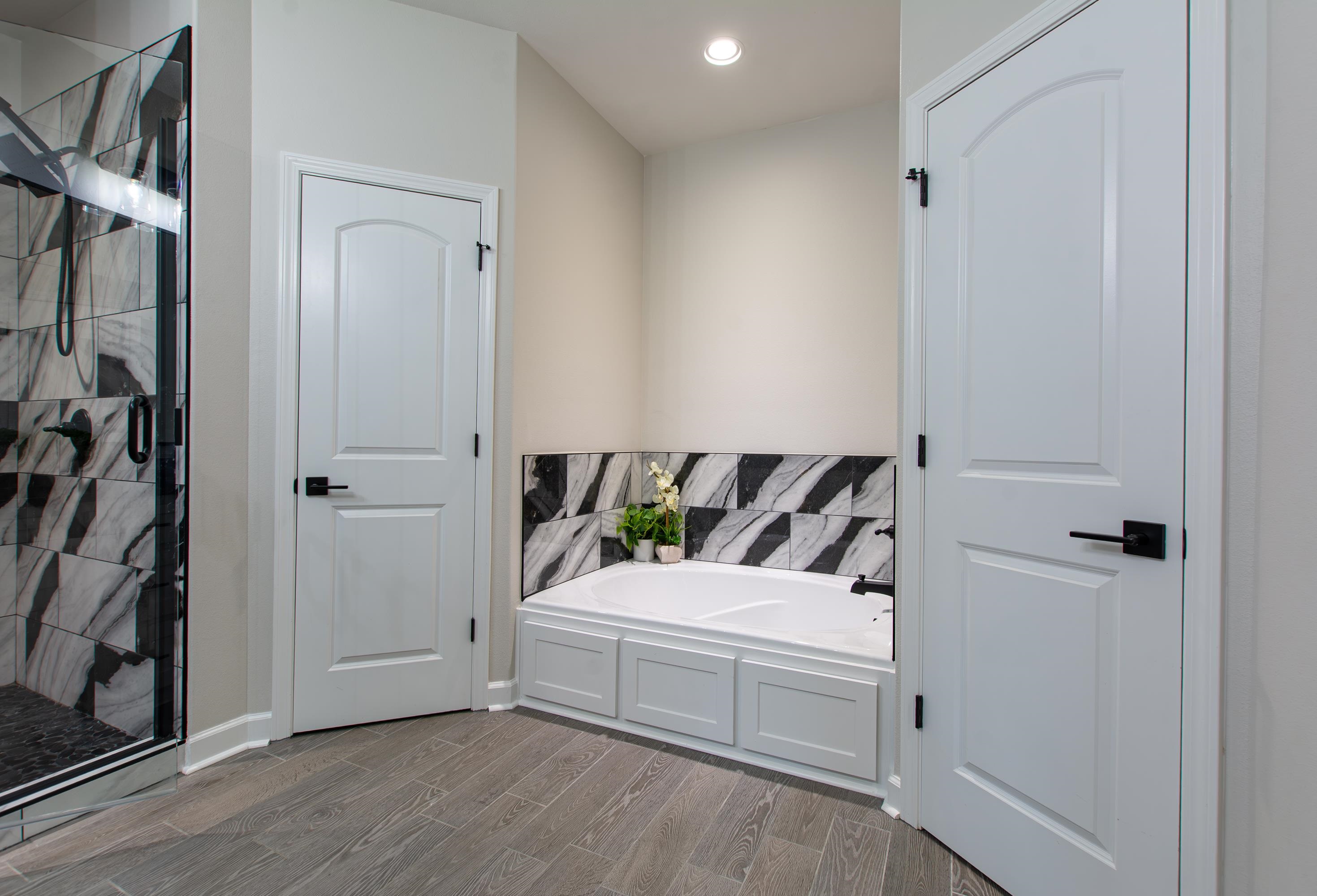 NORTHSHORE RIDGE - Residential