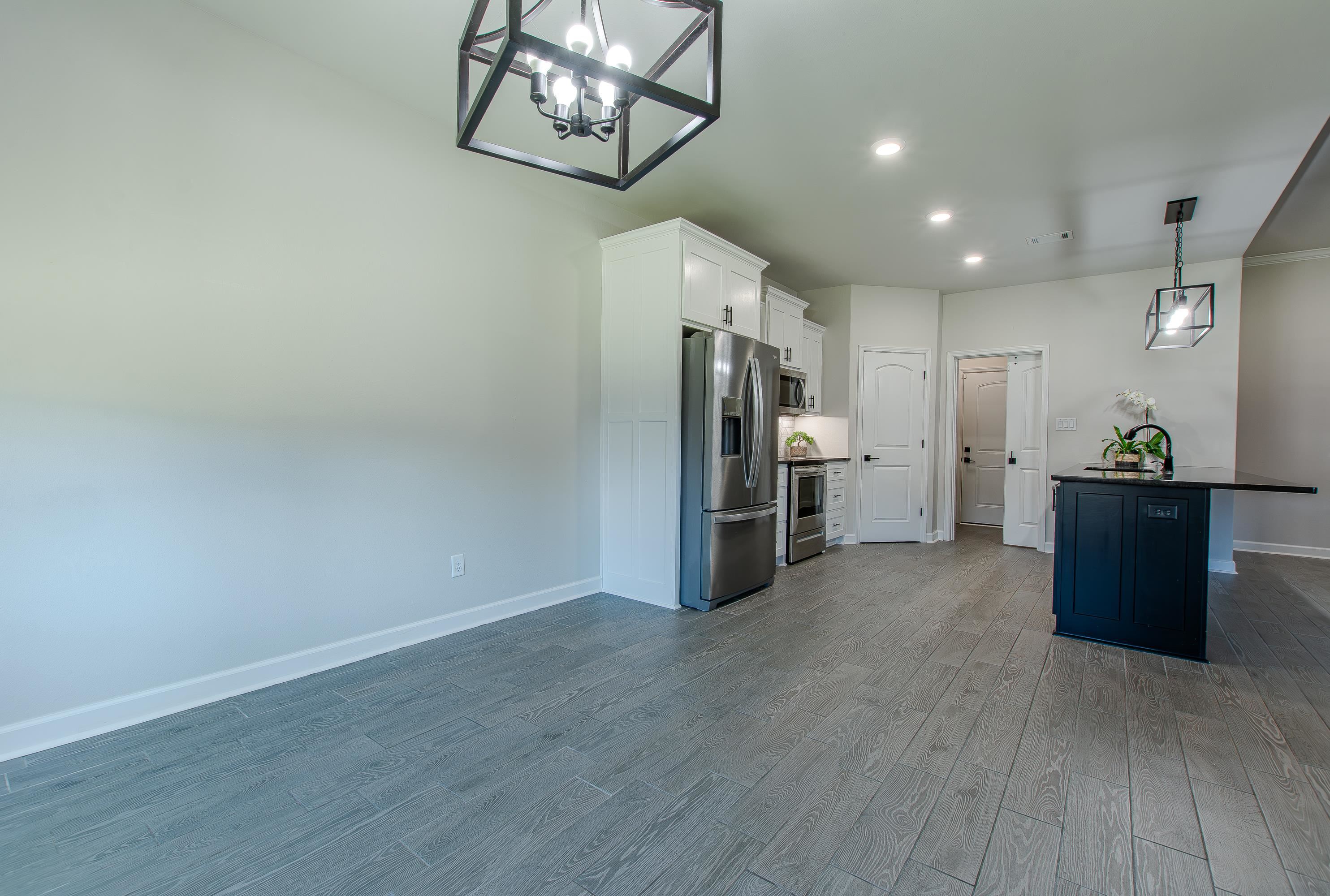 NORTHSHORE RIDGE - Residential